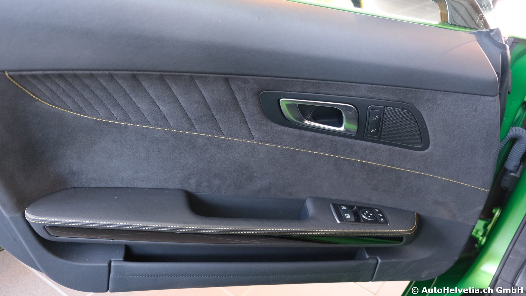 MERCEDES-BENZ AMG GT R Speedshift DCT-image-13