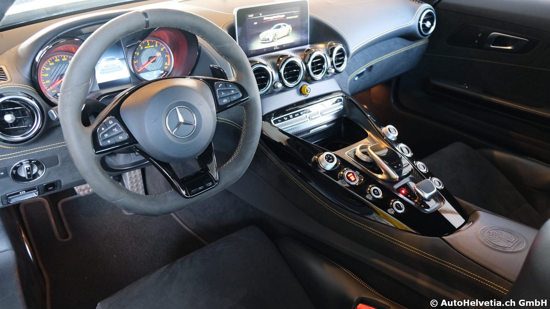 MERCEDES-BENZ AMG GT R Speedshift DCT-image-9