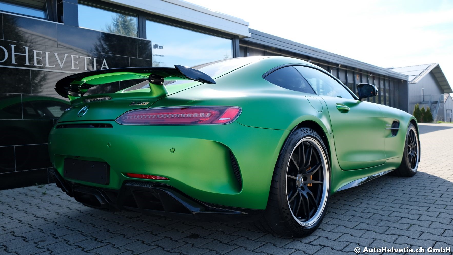 MERCEDES-BENZ AMG GT R Speedshift DCT-image-6