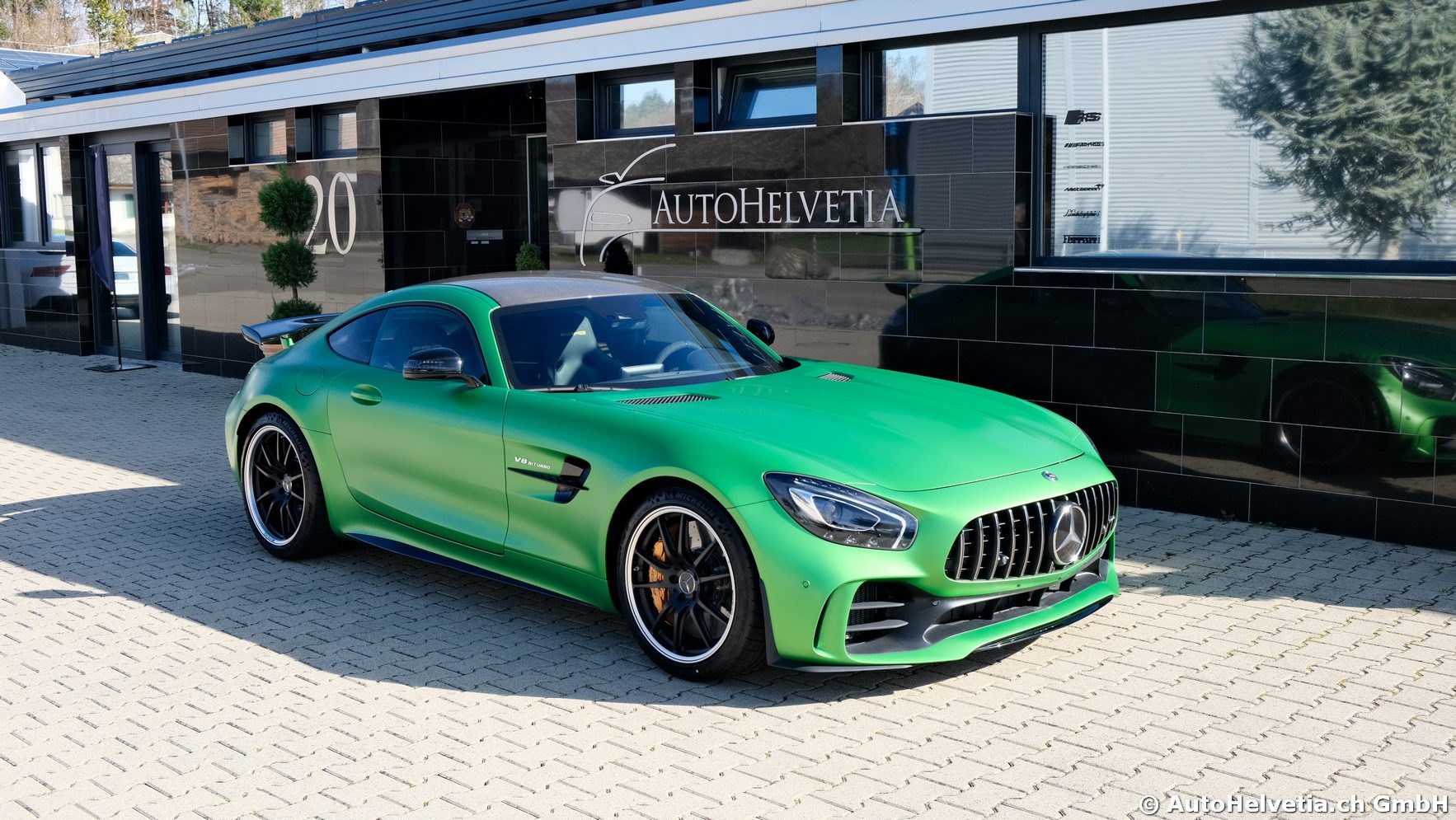 MERCEDES-BENZ AMG GT R Speedshift DCT-image-15