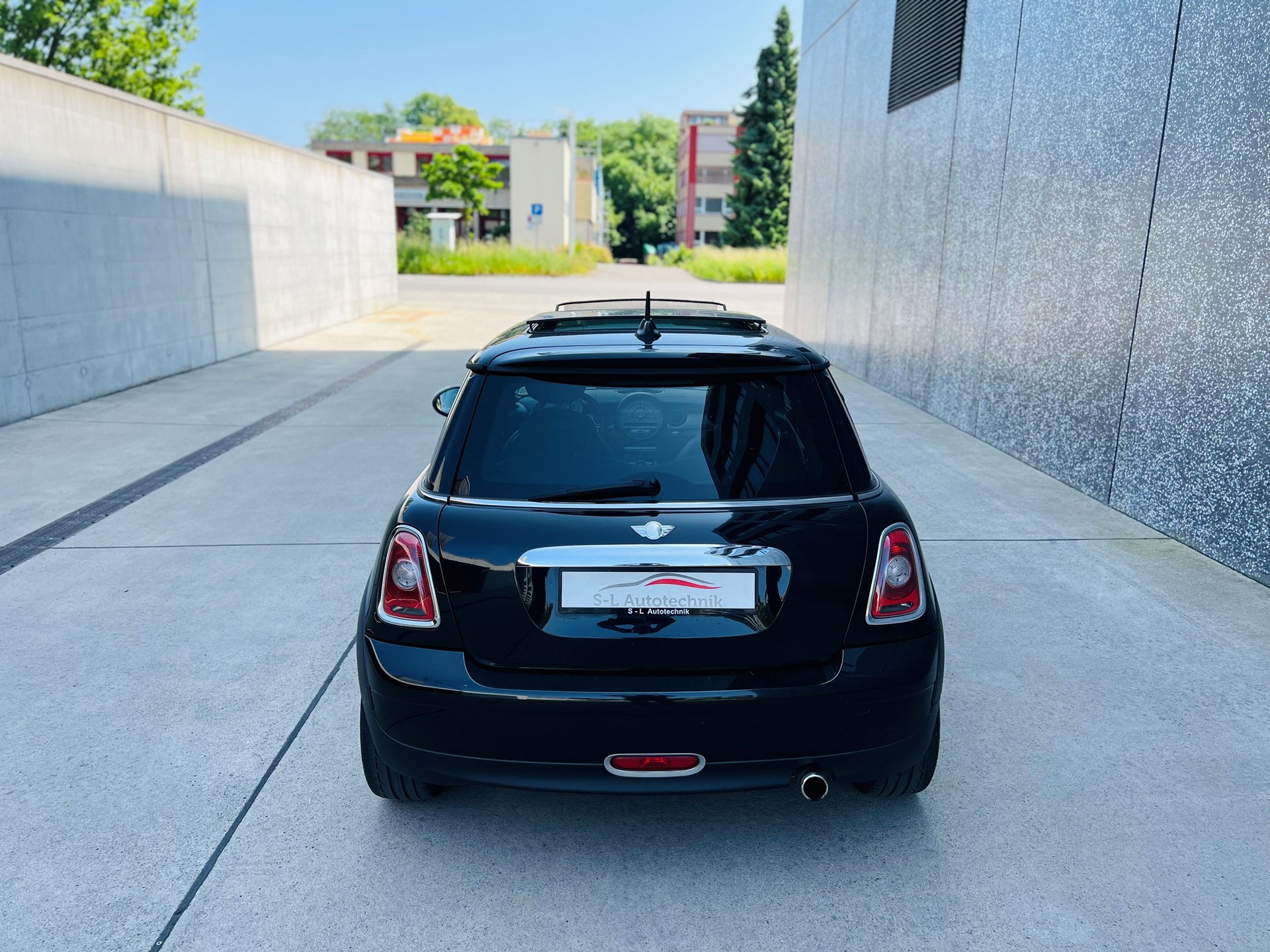 MINI Cooper-image-4