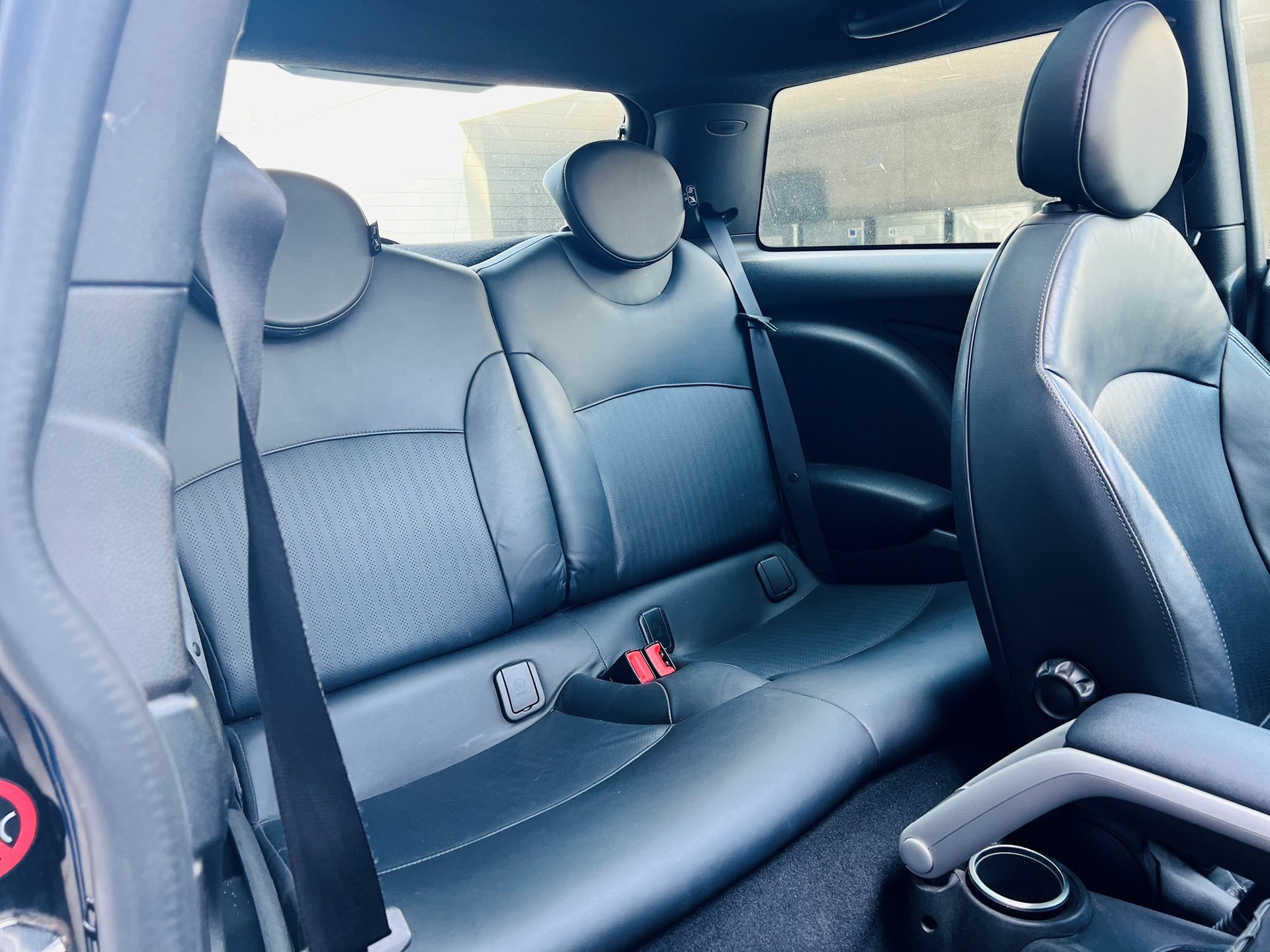 MINI Cooper-image-8