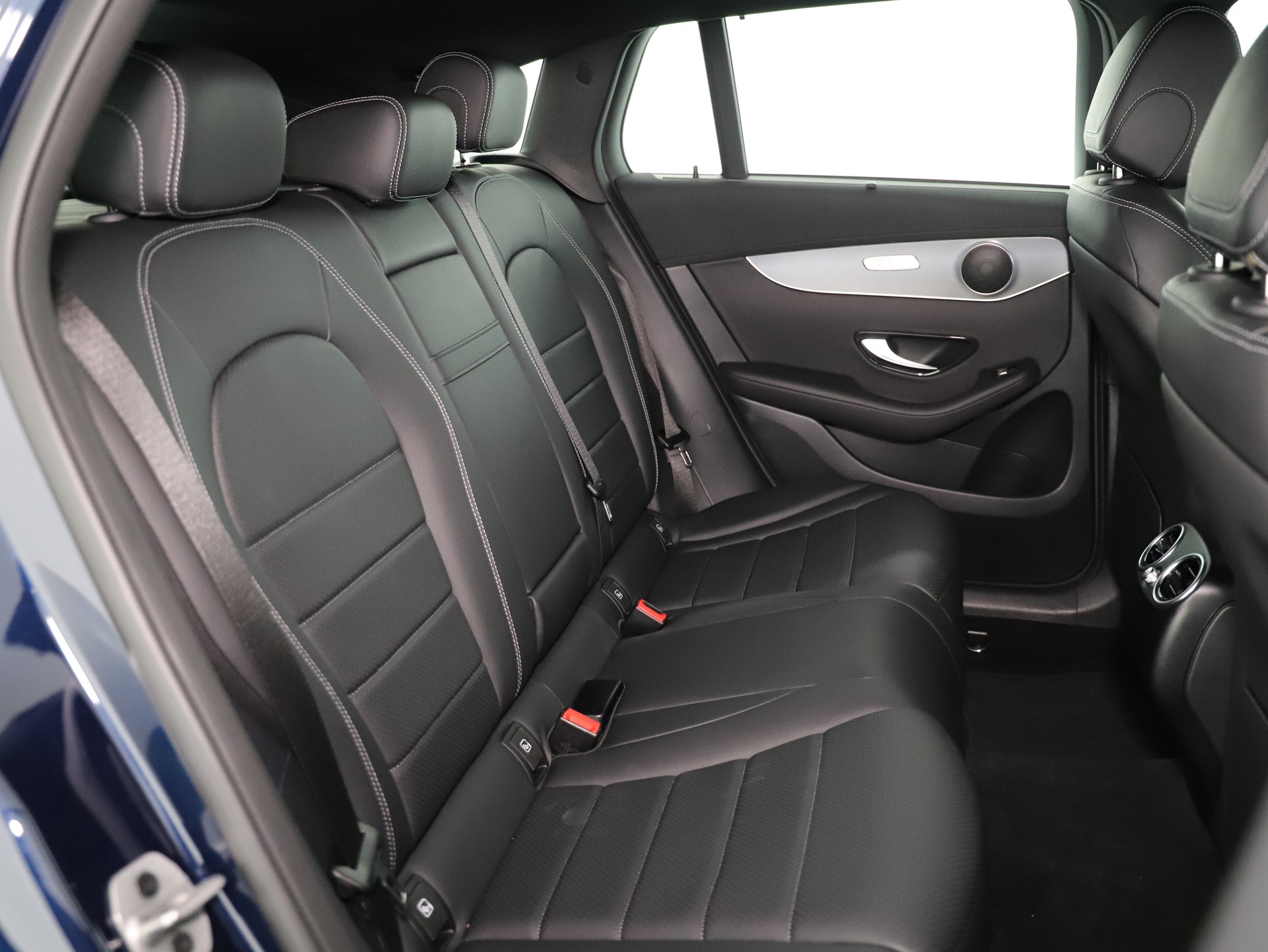 MERCEDES-BENZ EQC 400 4Matic-image-11