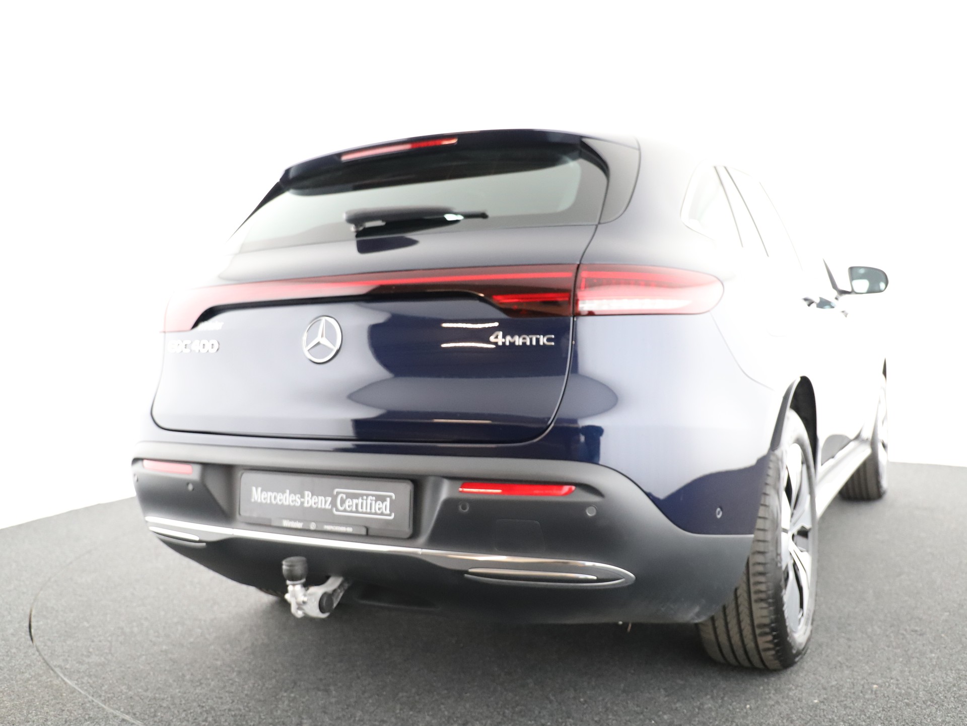 MERCEDES-BENZ EQC 400 4Matic-image-9