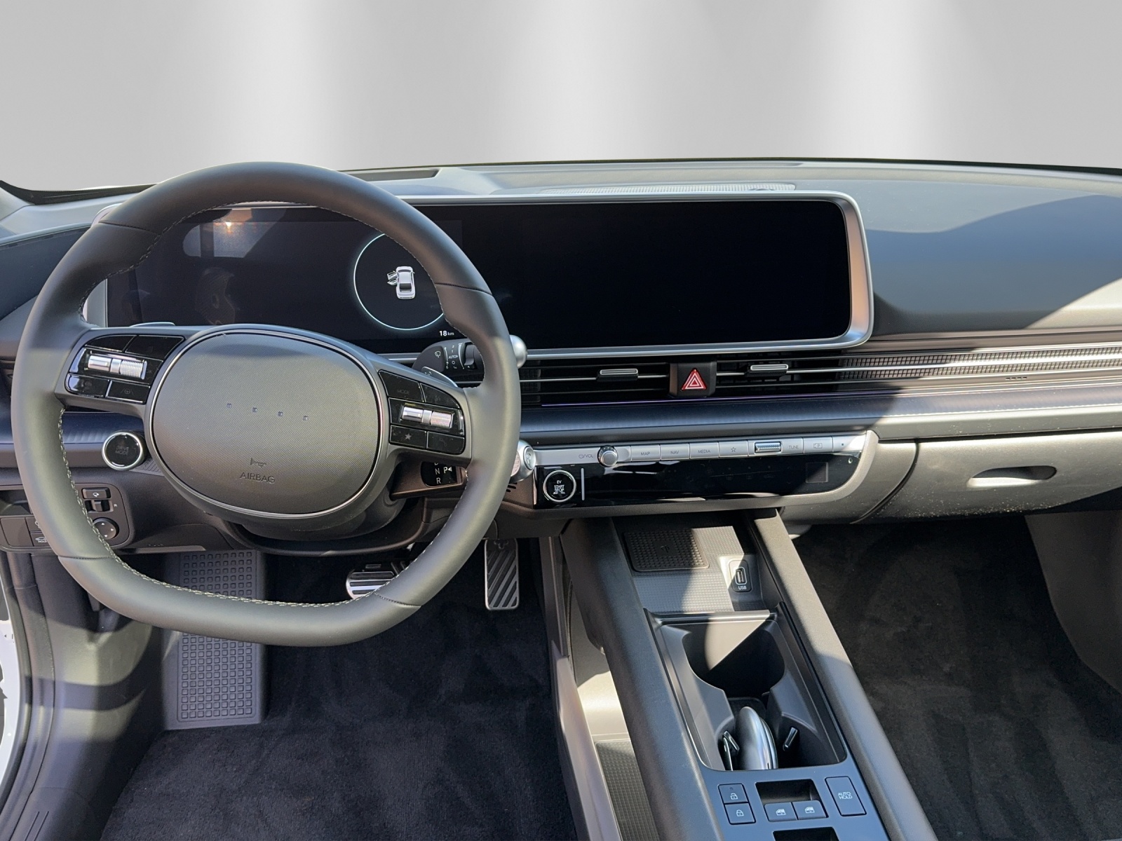 HYUNDAI Ioniq 6 77kWh Launch 2WD-image-13