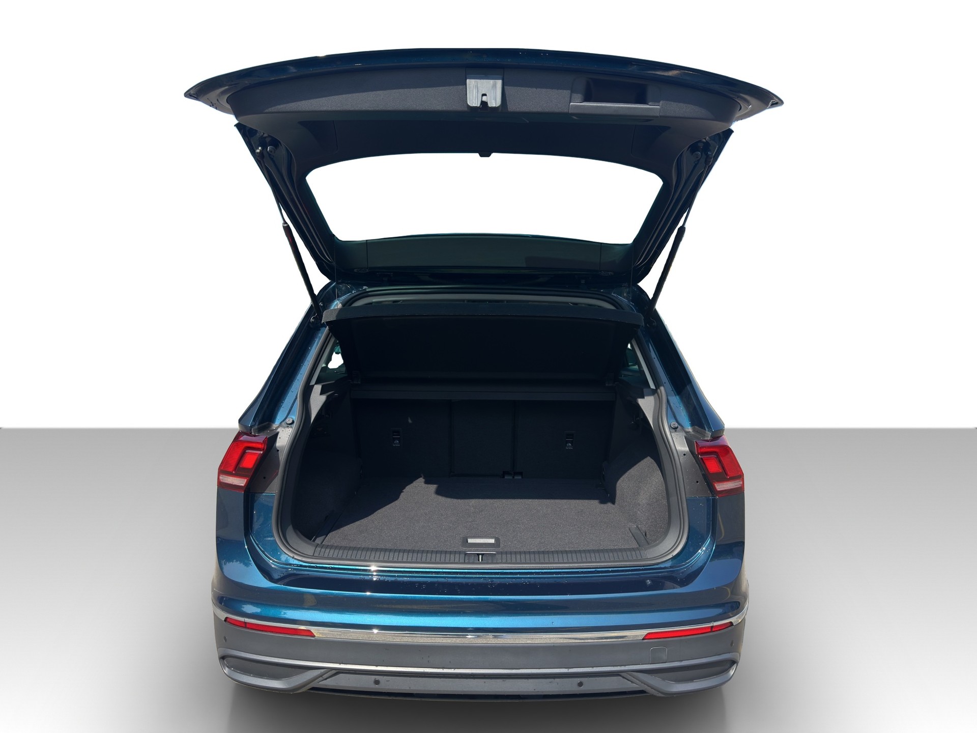 VW Tiguan 2.0 TDI SCR Life DSG-image-16