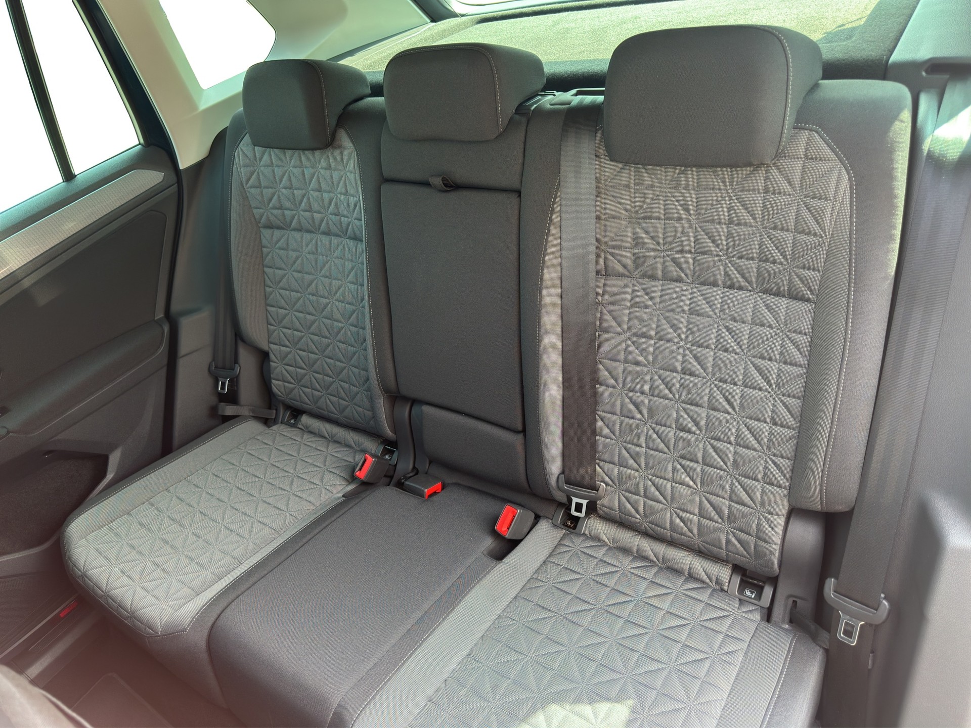 VW Tiguan 2.0 TDI SCR Life DSG-image-10