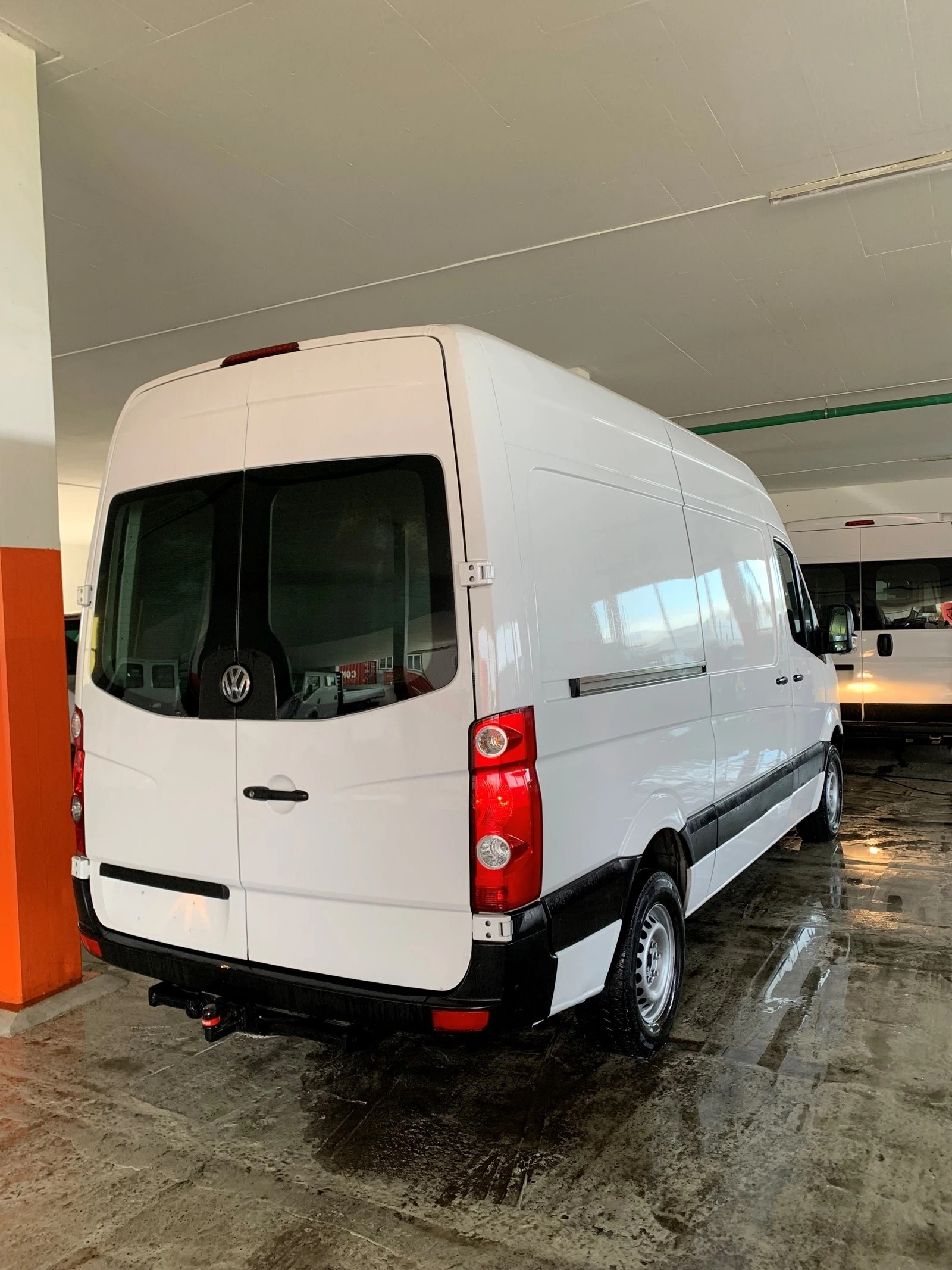 VW Crafter 35 2.0 TDI CR-image-3
