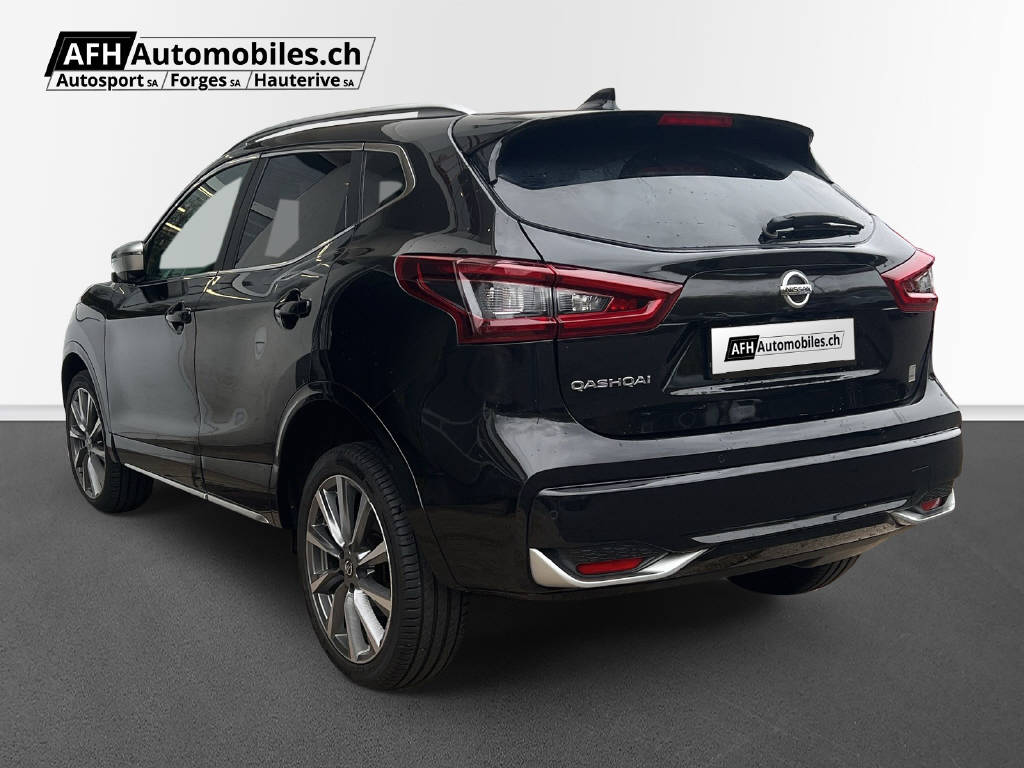 NISSAN Qashqai 1.7 dCi Tekna+ 4x4-image-2