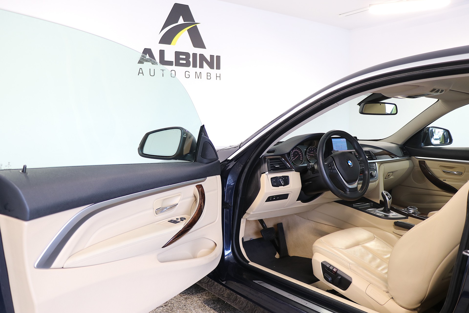 BMW 428i Coupé xDrive Luxury Line Steptronic-image-4