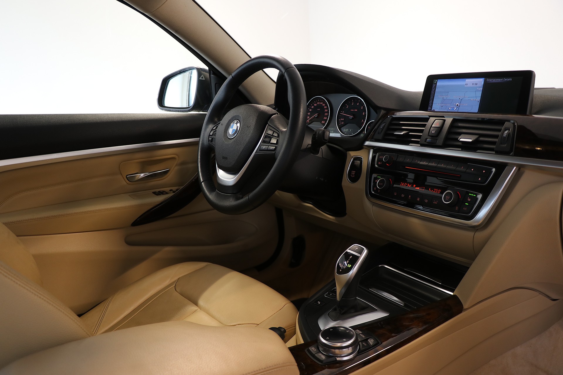 BMW 428i Coupé xDrive Luxury Line Steptronic-image-12