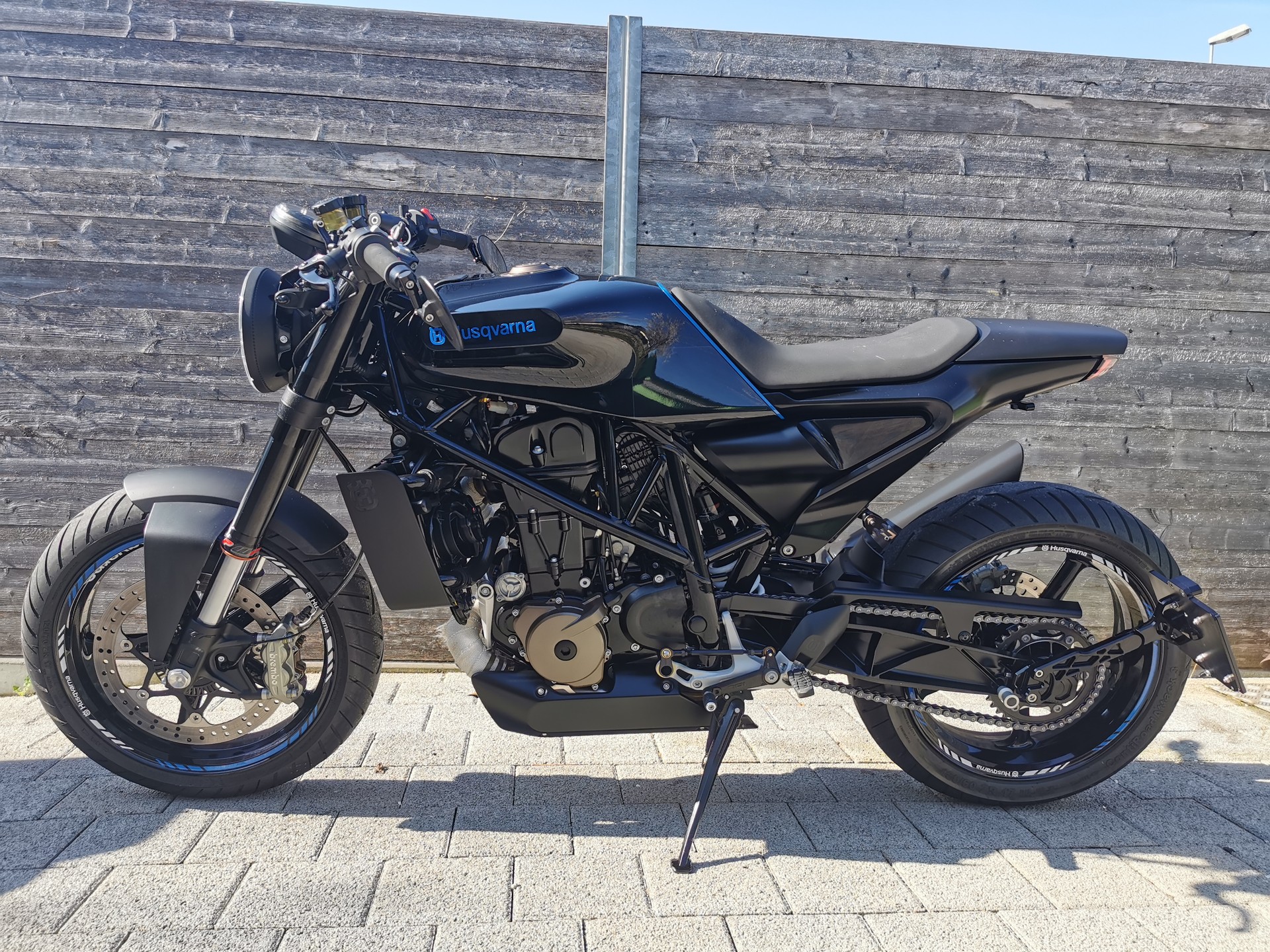 HUSQVARNA Vitpilen 701-image-1