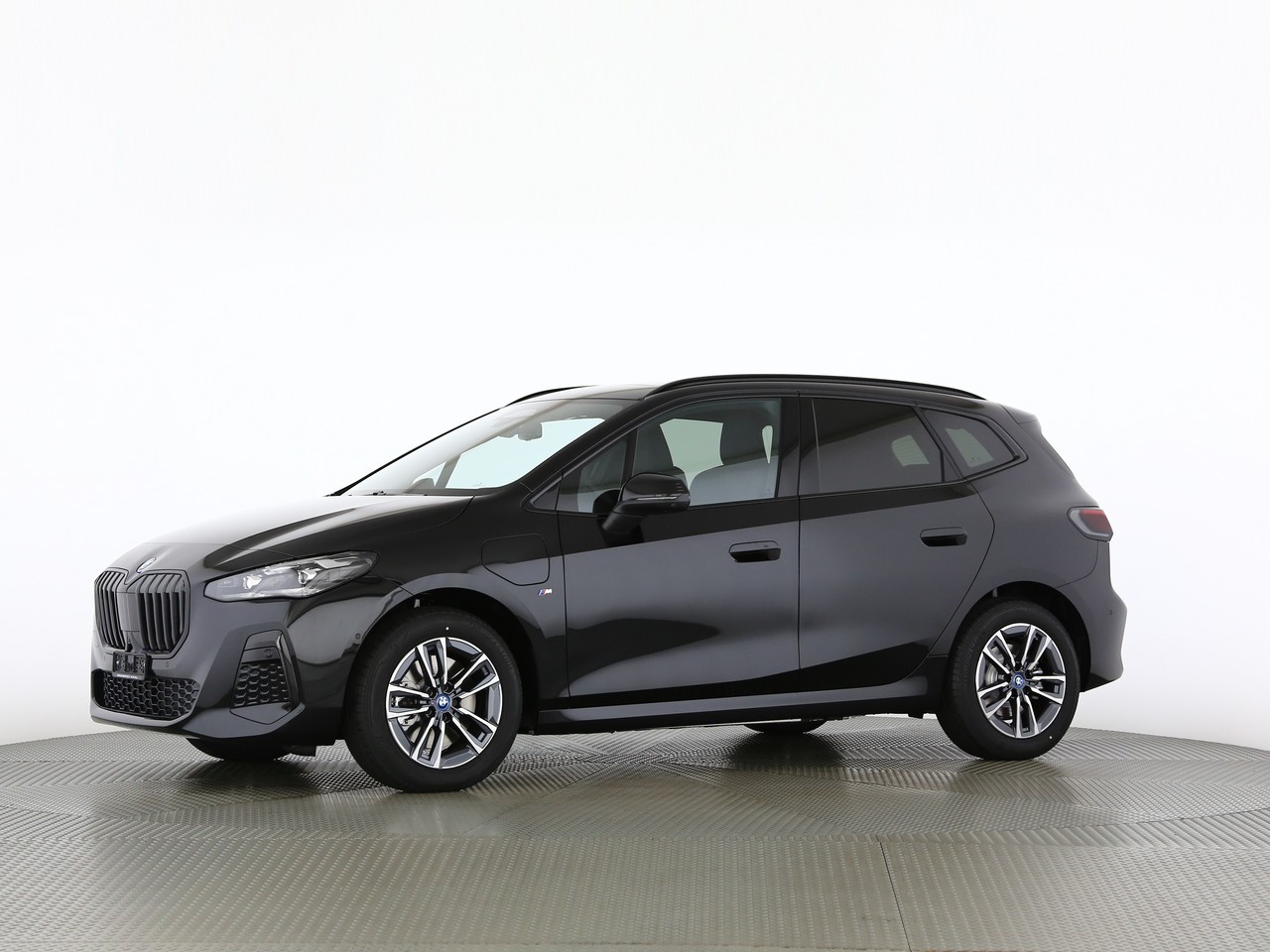 BMW 230e xDr. Act. T. M Sport-image-2