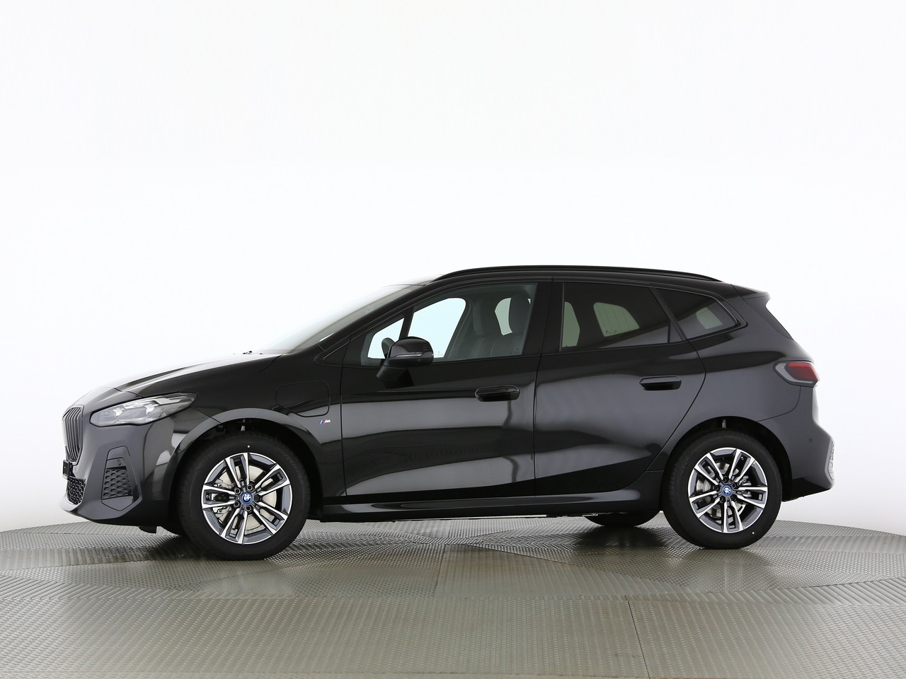 BMW 230e xDr. Act. T. M Sport-image-3