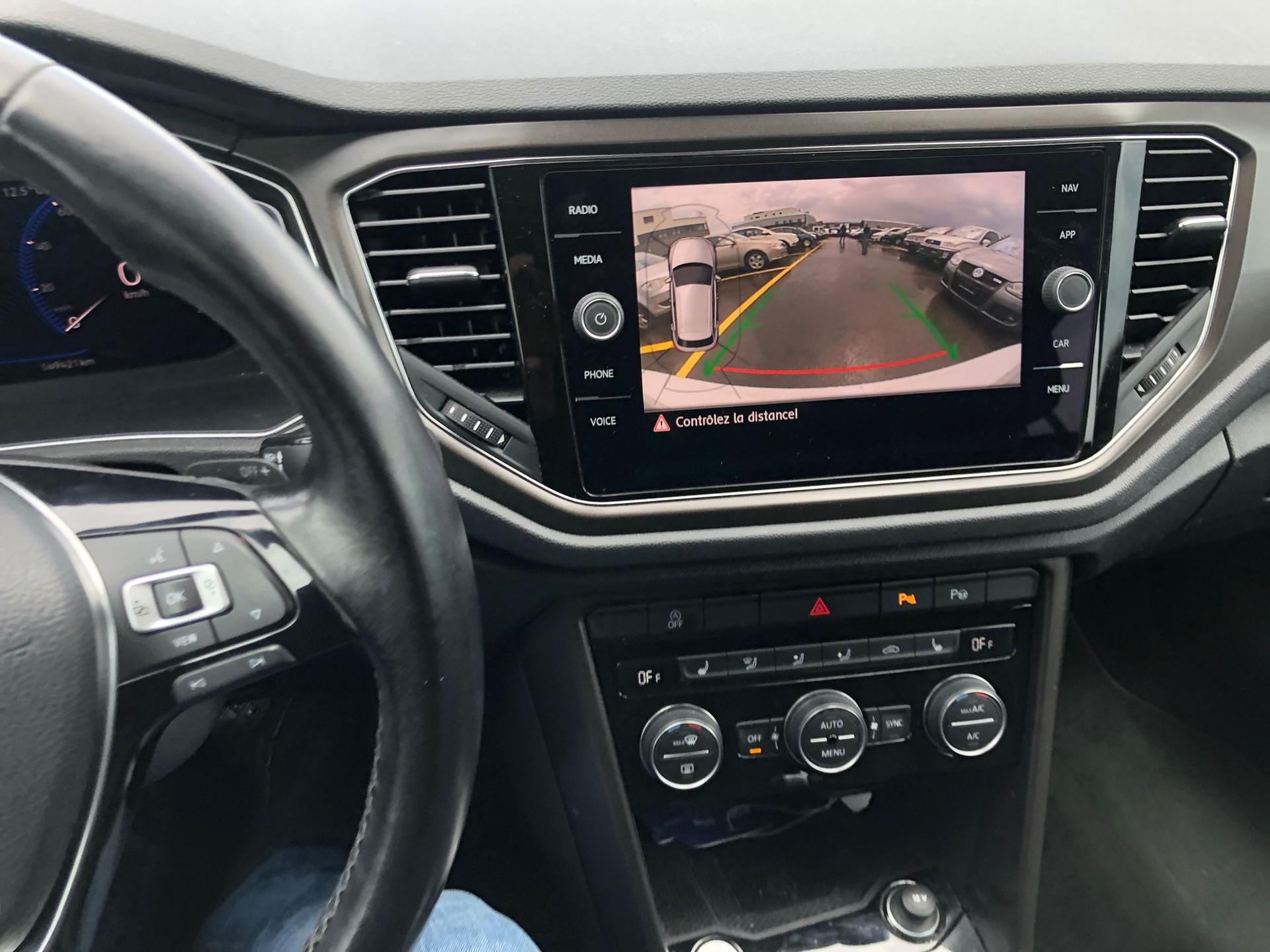 VW T-Roc 1.5 TSI EVO Advance DSG 4Motion-image-8