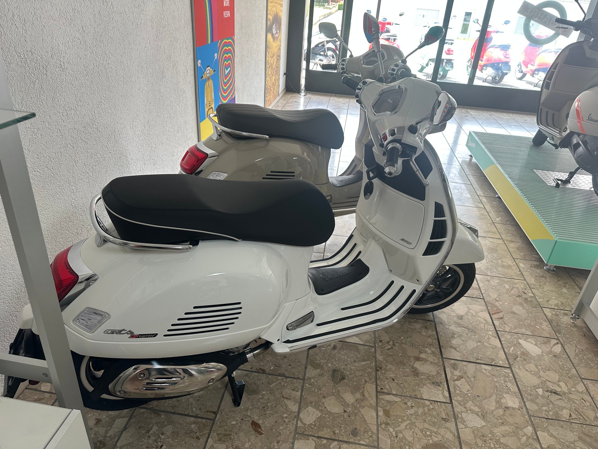 PIAGGIO Vespa GTS 310 Super RST E5+-image-2