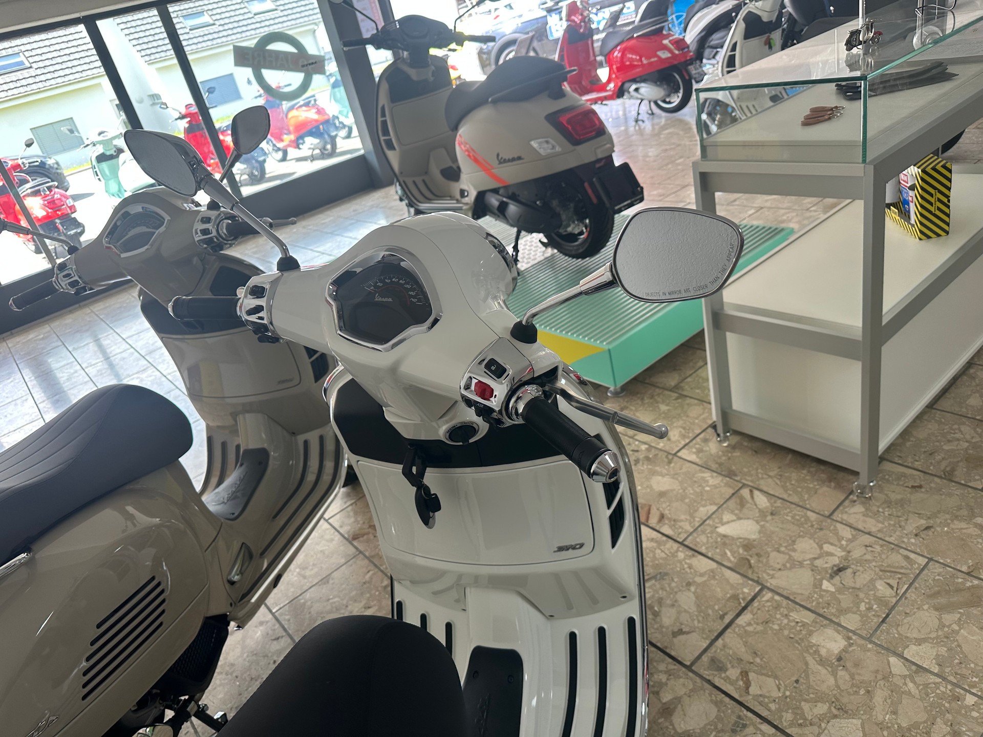 PIAGGIO Vespa GTS 310 Super RST E5+-image-4