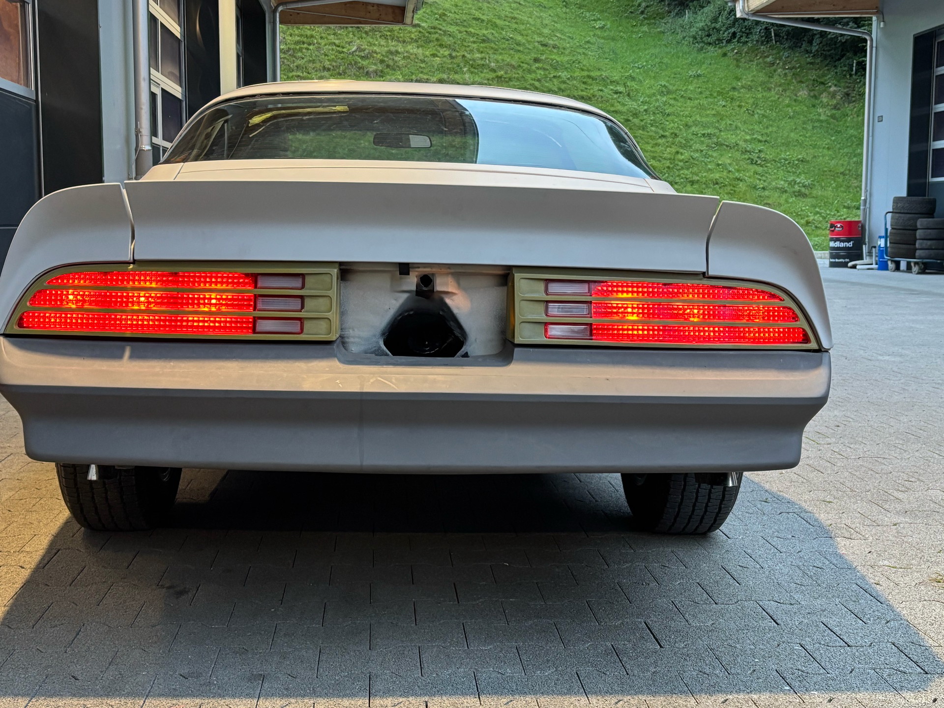 PONTIAC FIREBIRD-image-2
