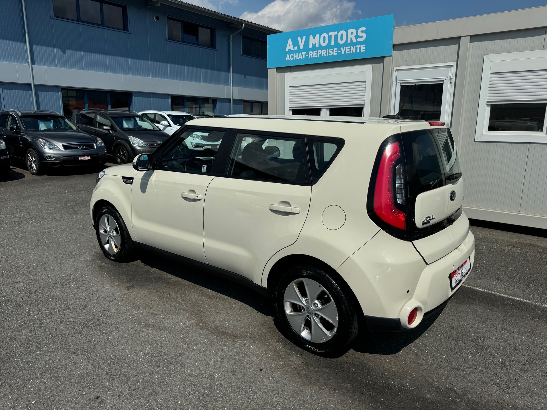 KIA Soul 1.6 CRDi Style Automat DCT-image-3