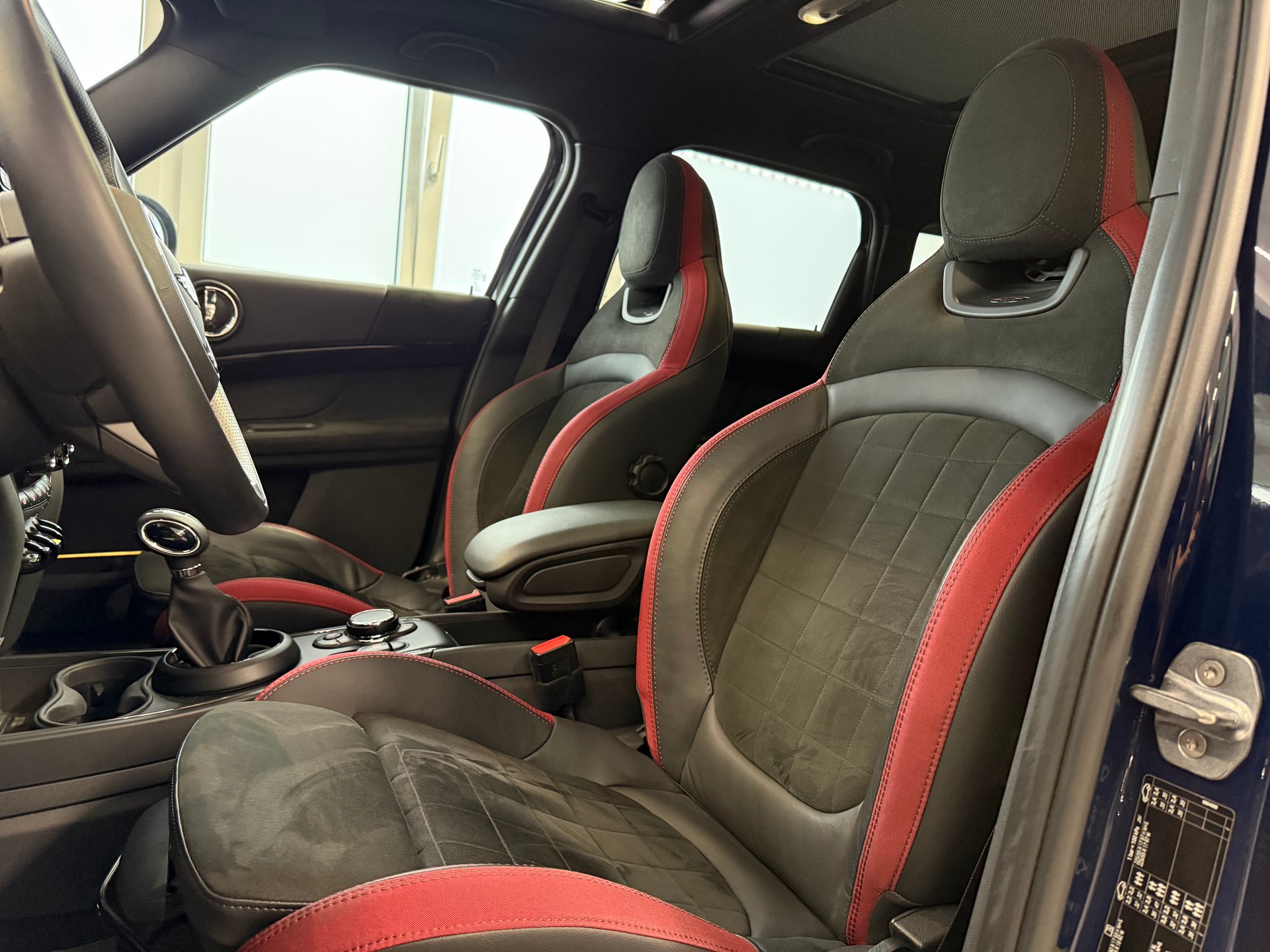 MINI Countryman Cooper S E ALL4 Steptronic-image-15