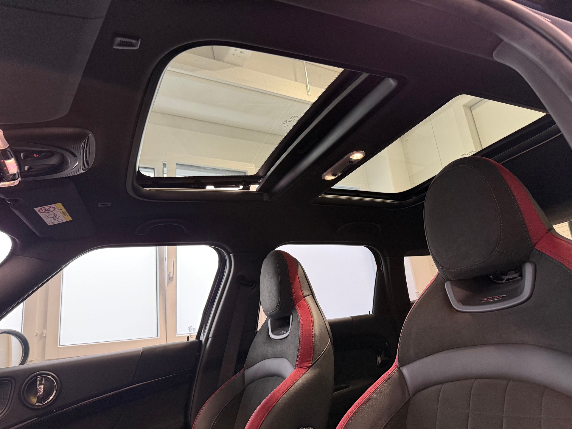 MINI Countryman Cooper S E ALL4 Steptronic-image-16