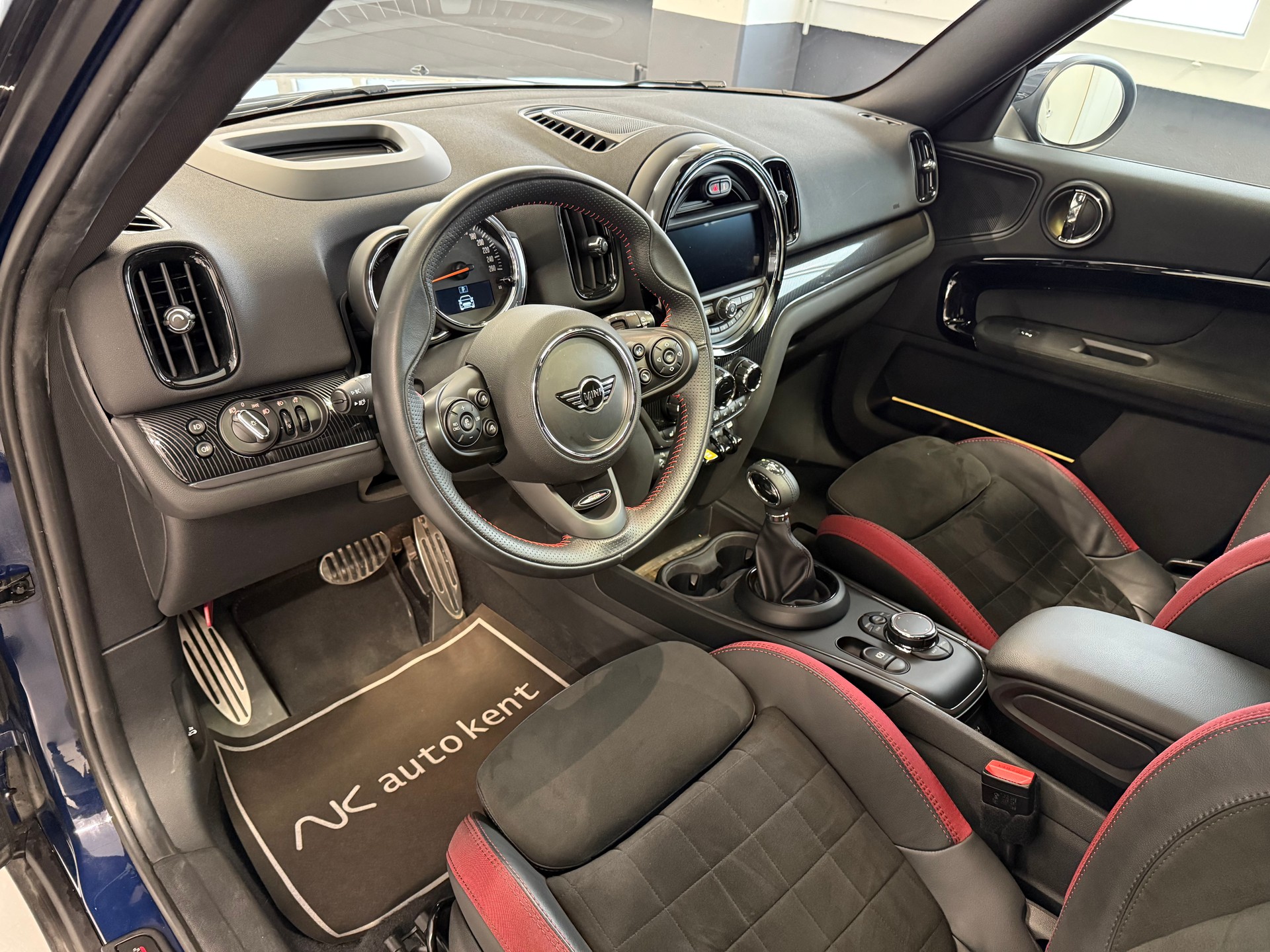 MINI Countryman Cooper S E ALL4 Steptronic-image-6