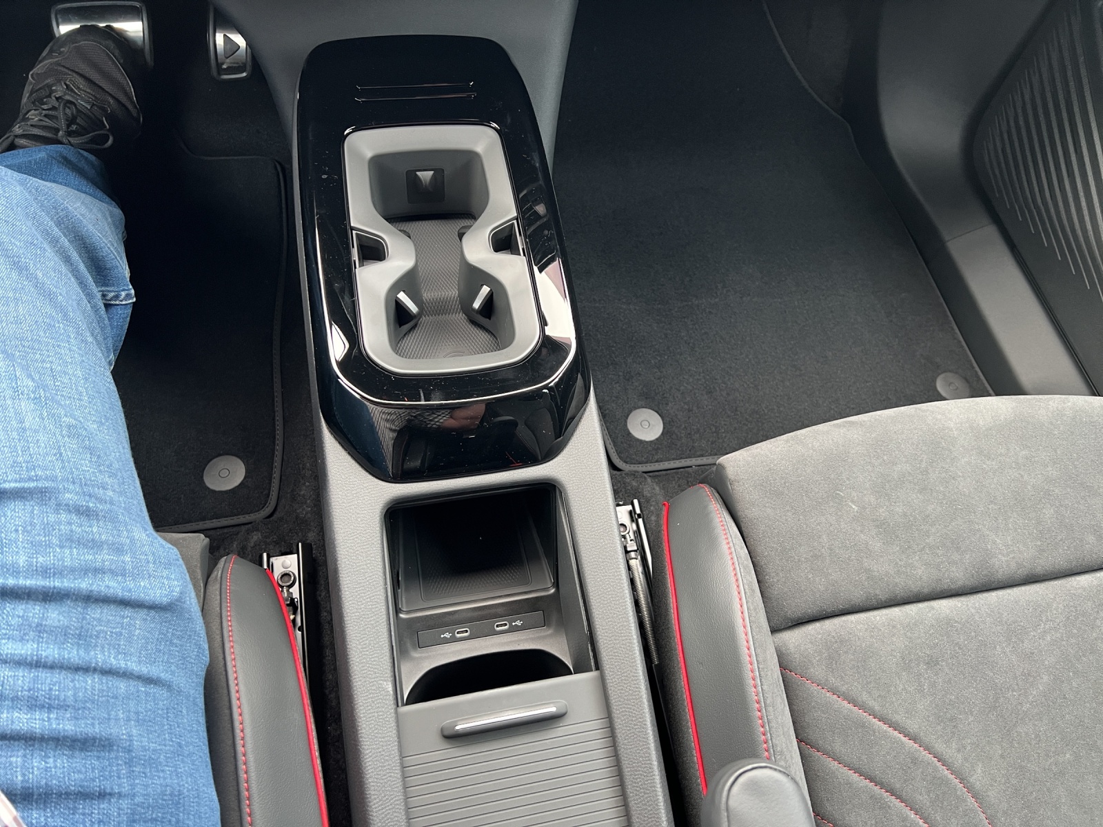 VW ID.4 GTX United 77 kWh 4Motion-image-11
