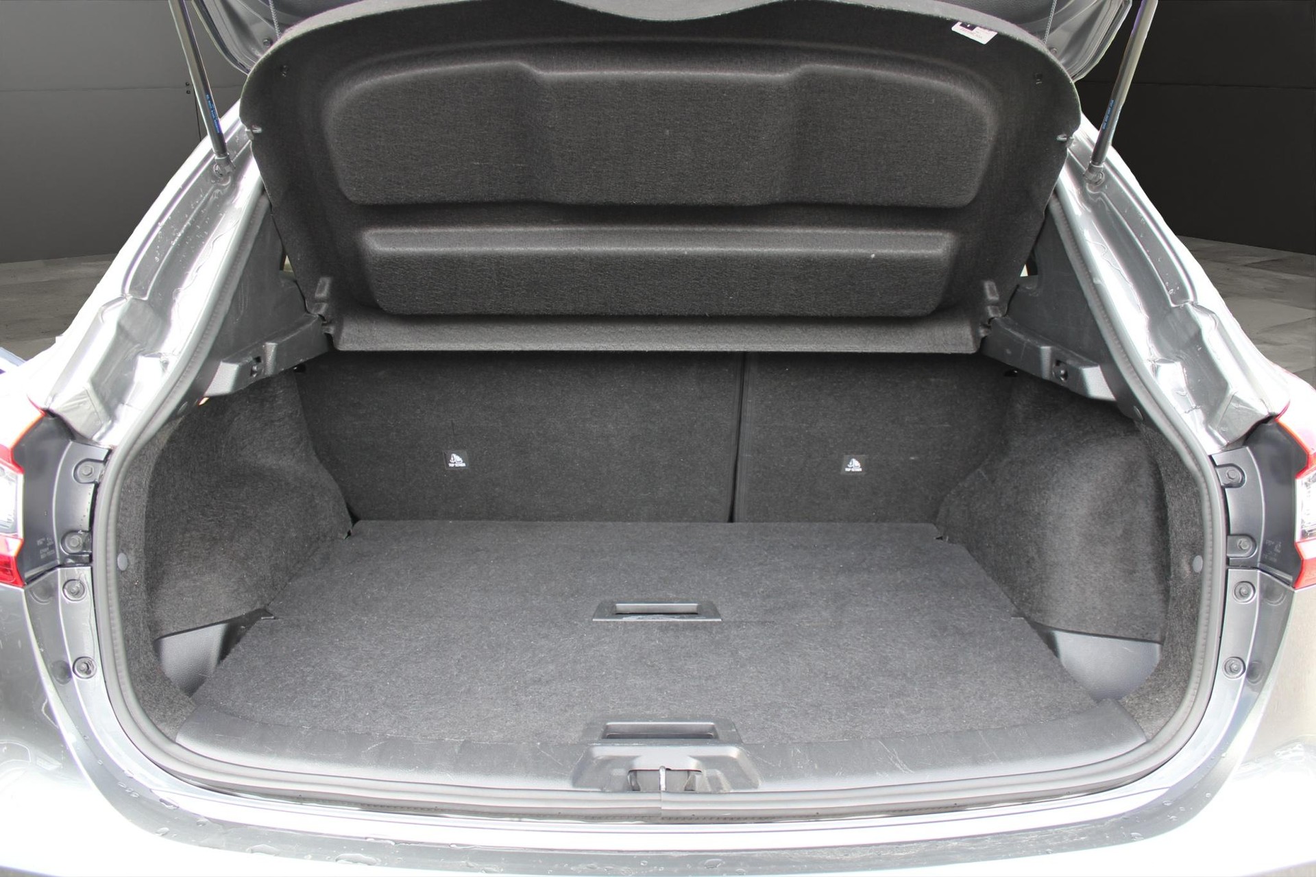 NISSAN Qashqai 1.3 DIG-T 160 Tekna-image-10