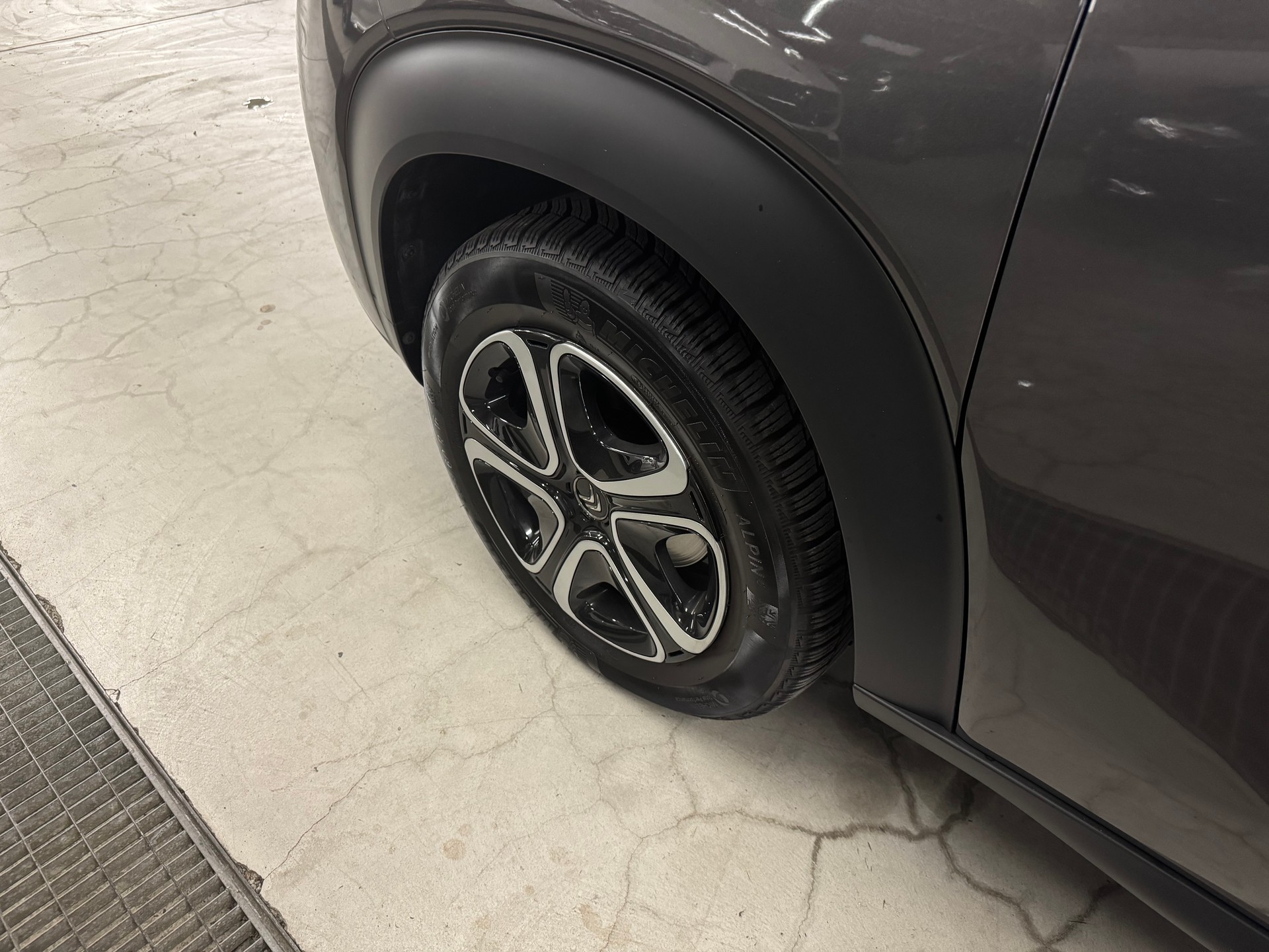 CITROEN C3 Aircross 1.2i PureTech Swiss Edition EAT6-image-2