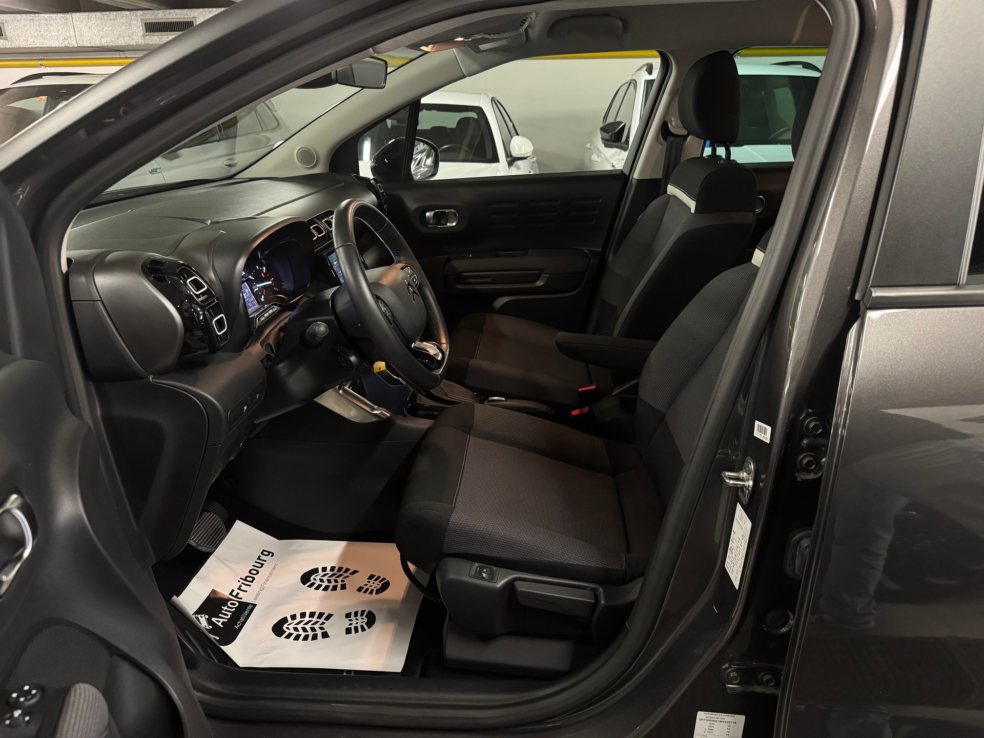 CITROEN C3 Aircross 1.2i PureTech Swiss Edition EAT6-image-3