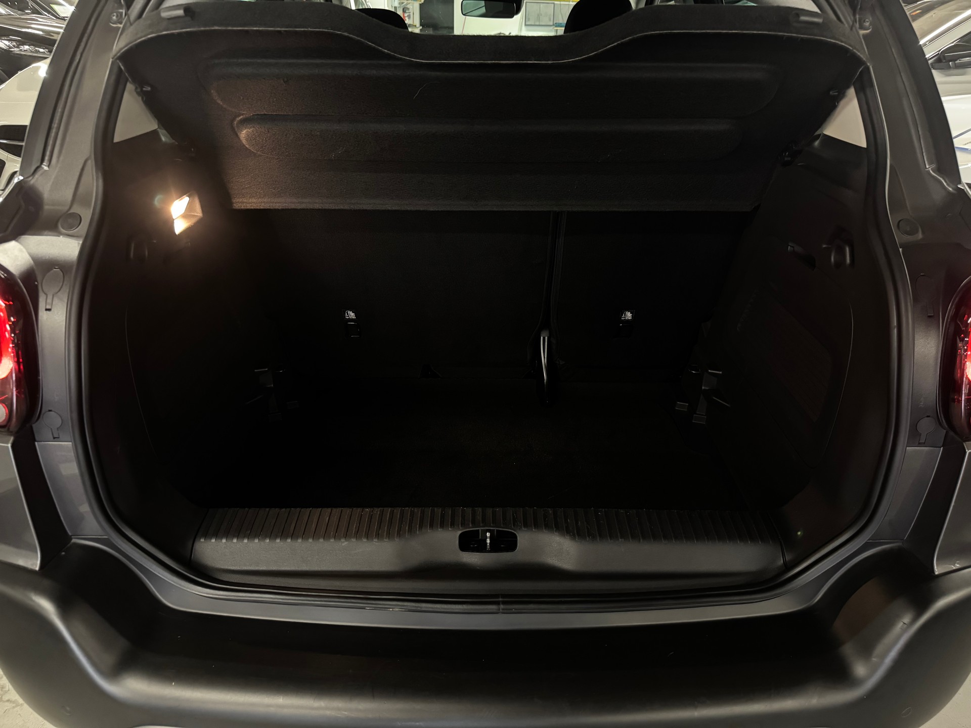 CITROEN C3 Aircross 1.2i PureTech Swiss Edition EAT6-image-10