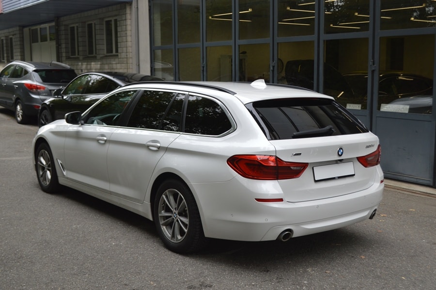 BMW 520d xDrive Touring Steptronic I Anhängerkupplung-image-3