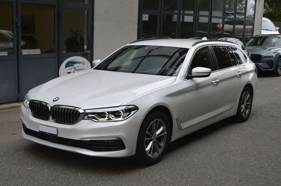 BMW 520d xDrive Touring Steptronic I Anhängerkupplung-image-2