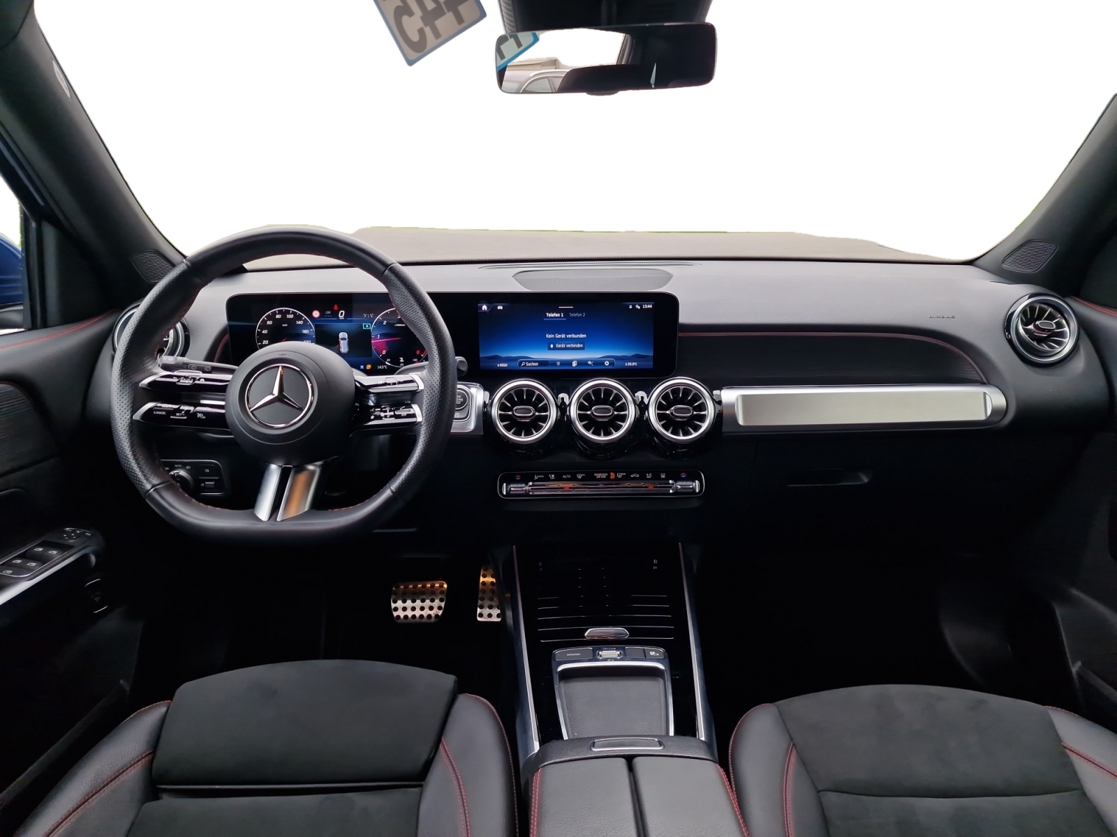 MERCEDES-BENZ GLB 220 d AMG Line 4Matic 7-Sitzer-image-22