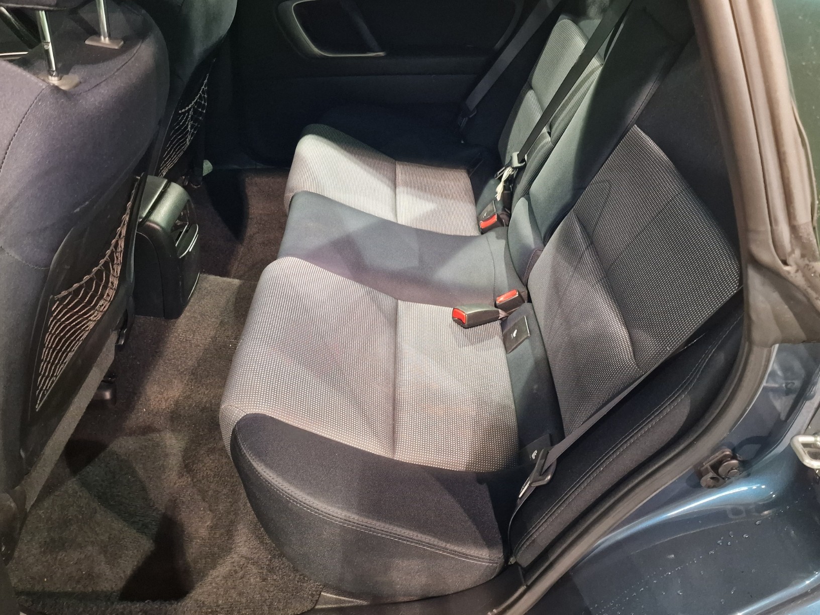 SUBARU Legacy 2.0i AWD-image-7