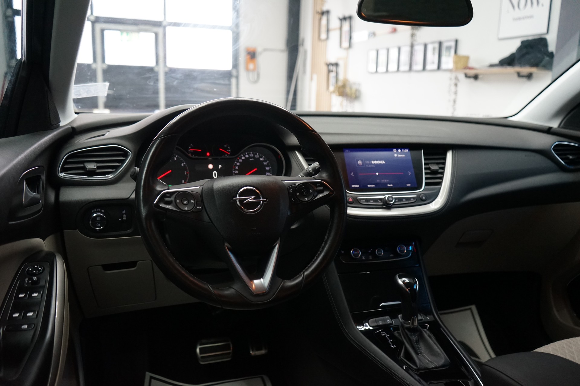 OPEL Grandland X 1.2i TP Excellence Automatik-image-5