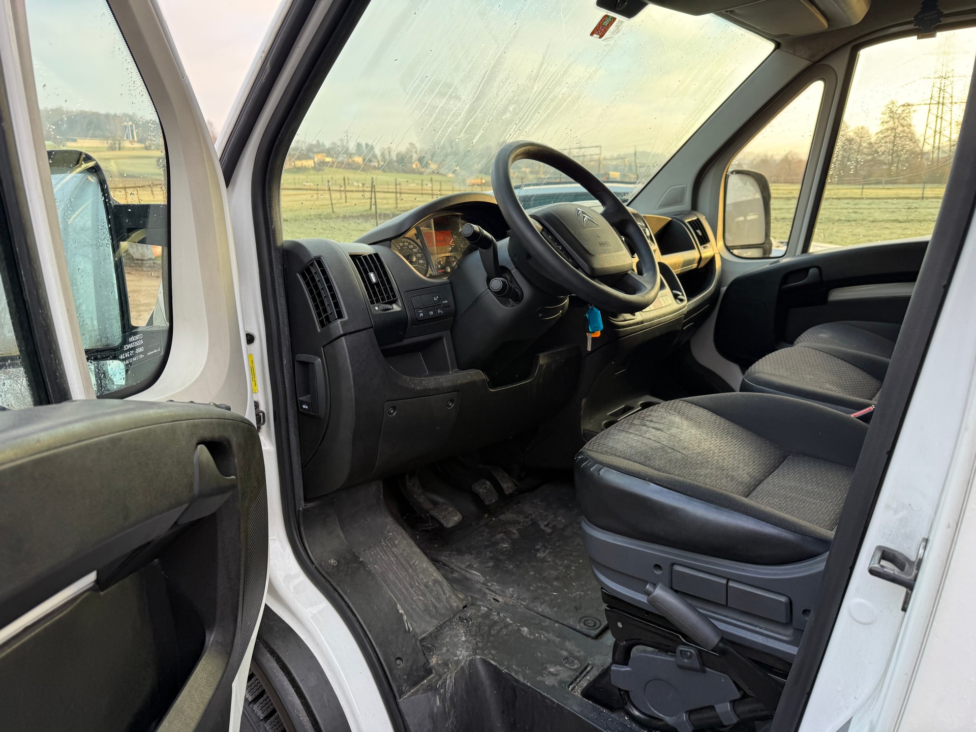 CITROEN Jumper 35 2.2 BlueHDi 165 Club L3H3-image-10