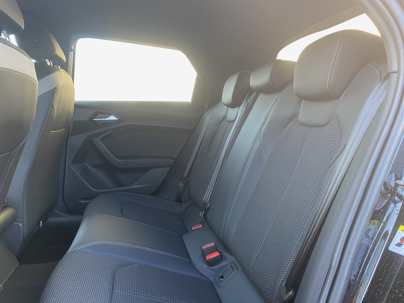 AUDI A1 Sportback 30 TFSI S Line S-tronic-image-11