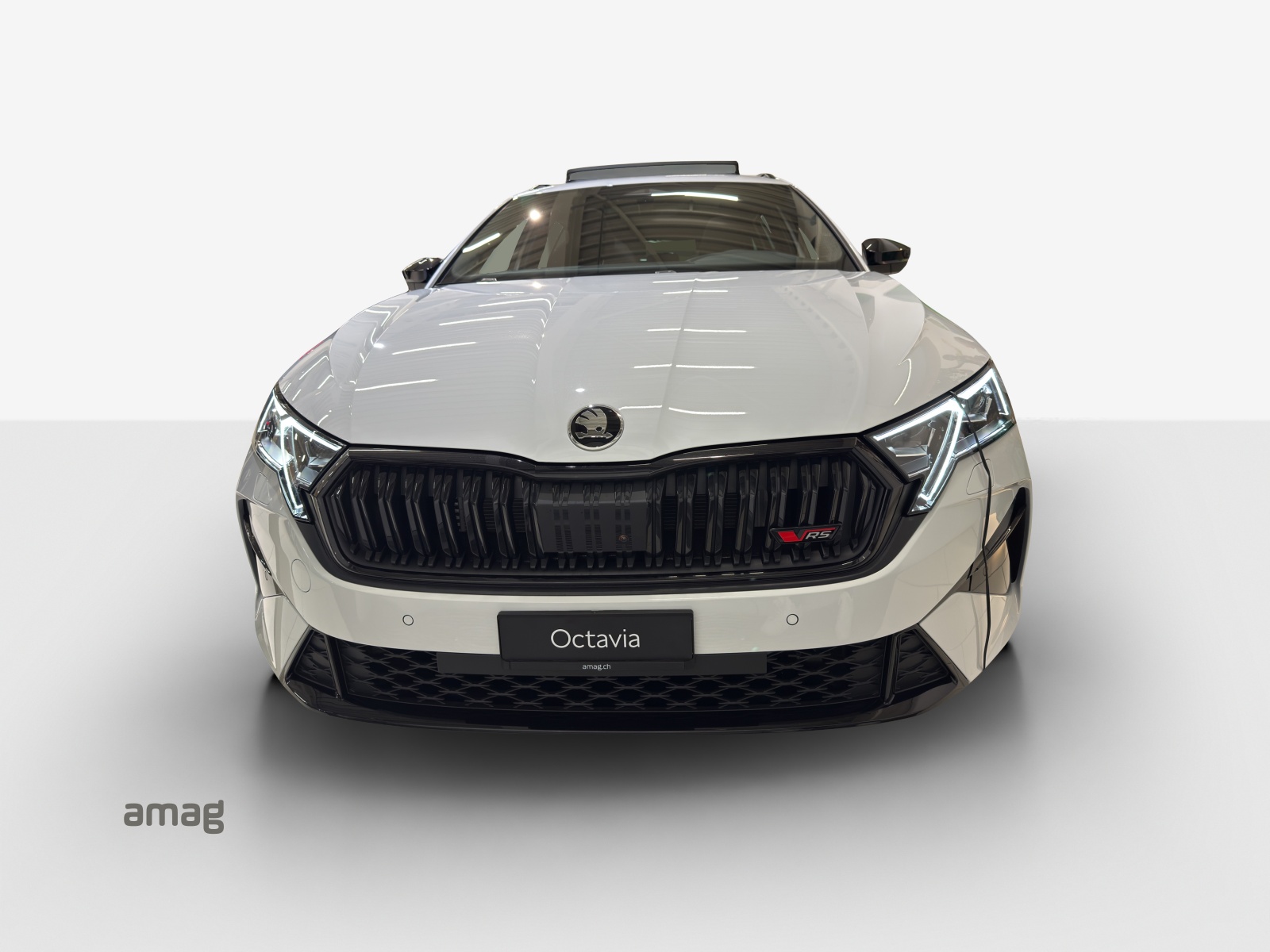 SKODA Octavia Combi 2.0 TSI DSG RS-image-6
