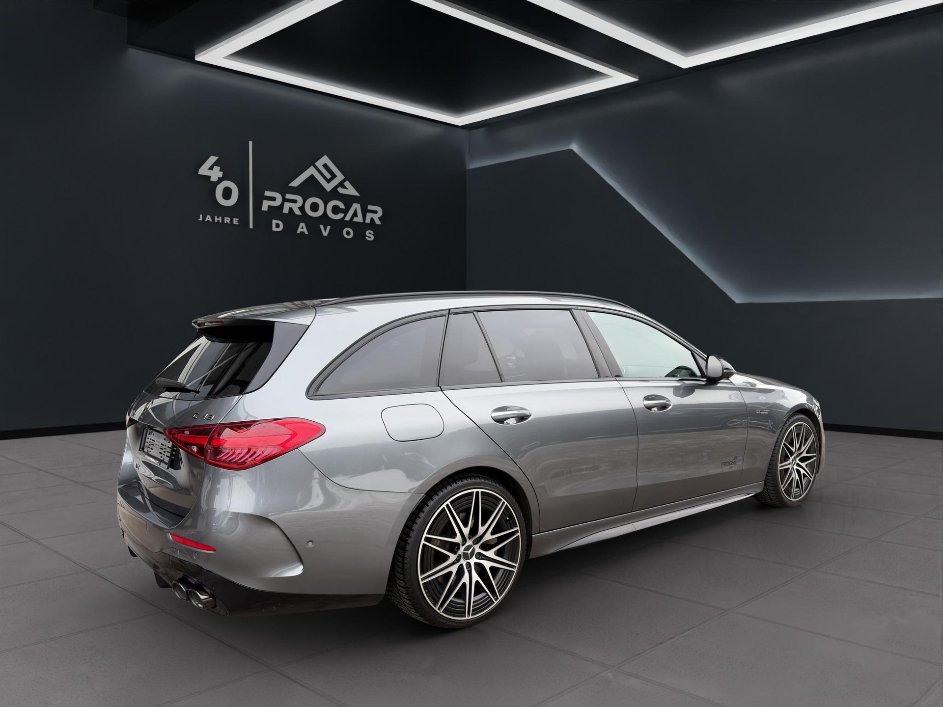 MERCEDES-BENZ C 43 AMG 4matic Kombi-image-3