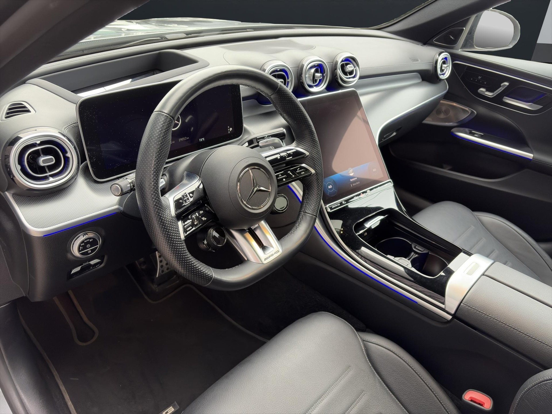MERCEDES-BENZ C 43 AMG 4matic Kombi-image-6