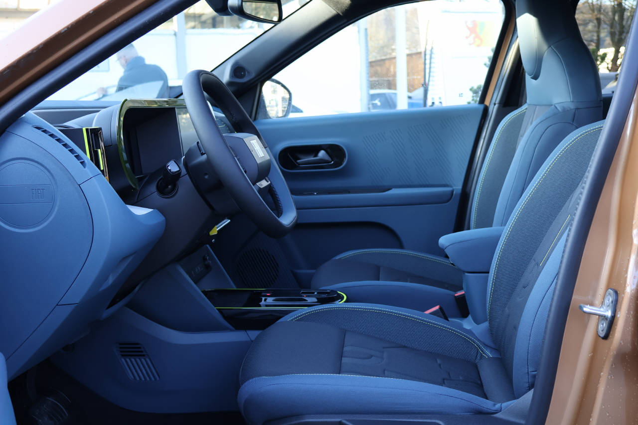 FIAT Grande Panda 1.2 Hybrid Icon-image-10