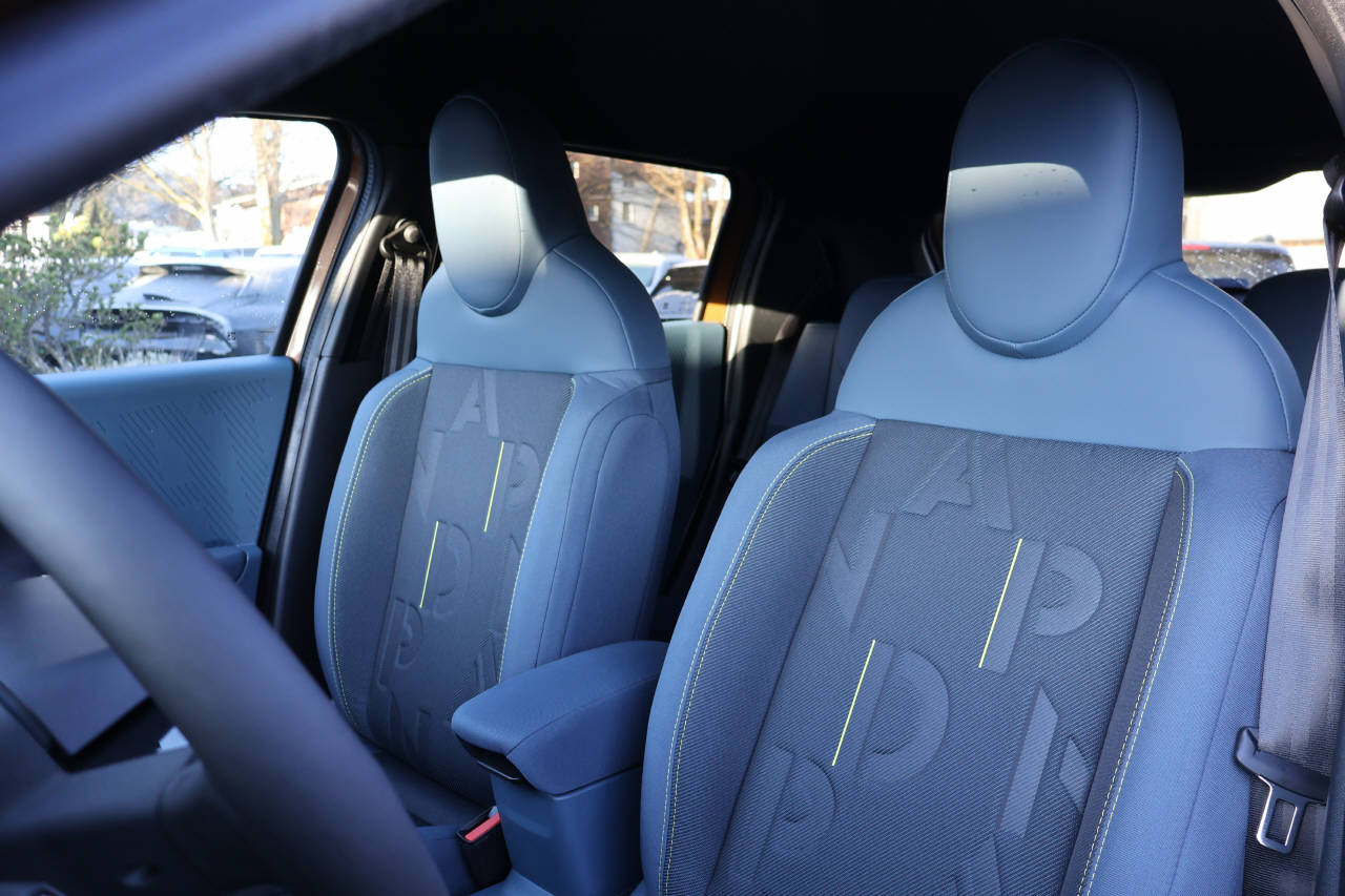 FIAT Grande Panda 1.2 Hybrid Icon-image-9