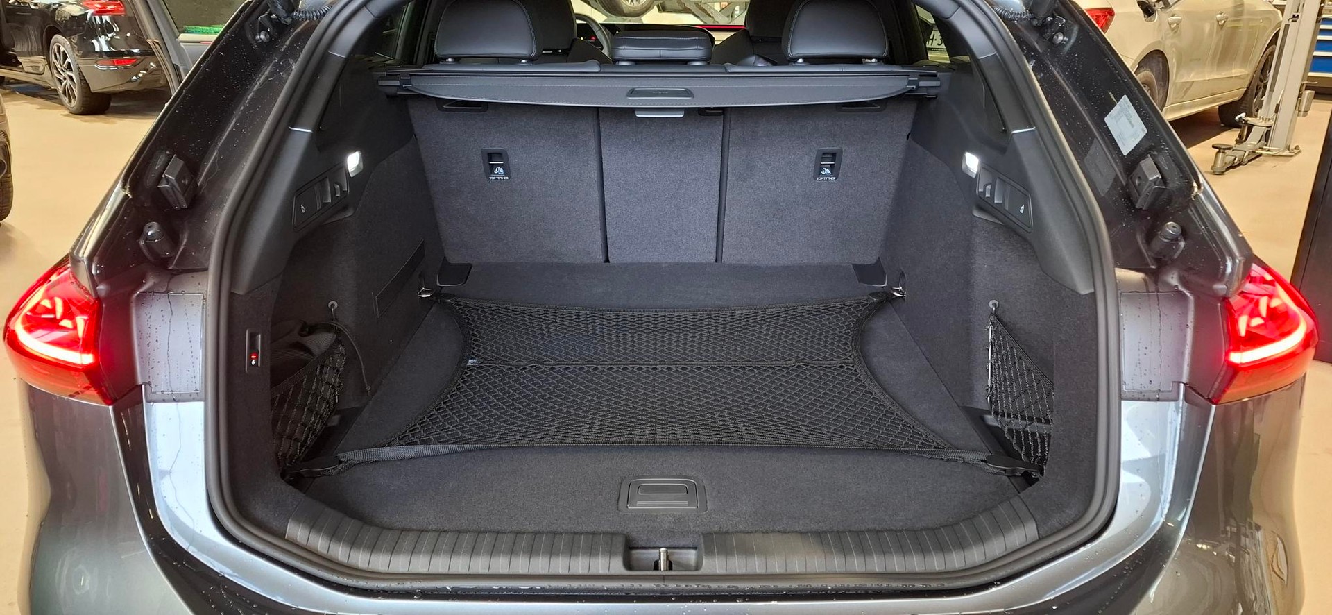 AUDI S6 Avant e-tron quattro-image-9