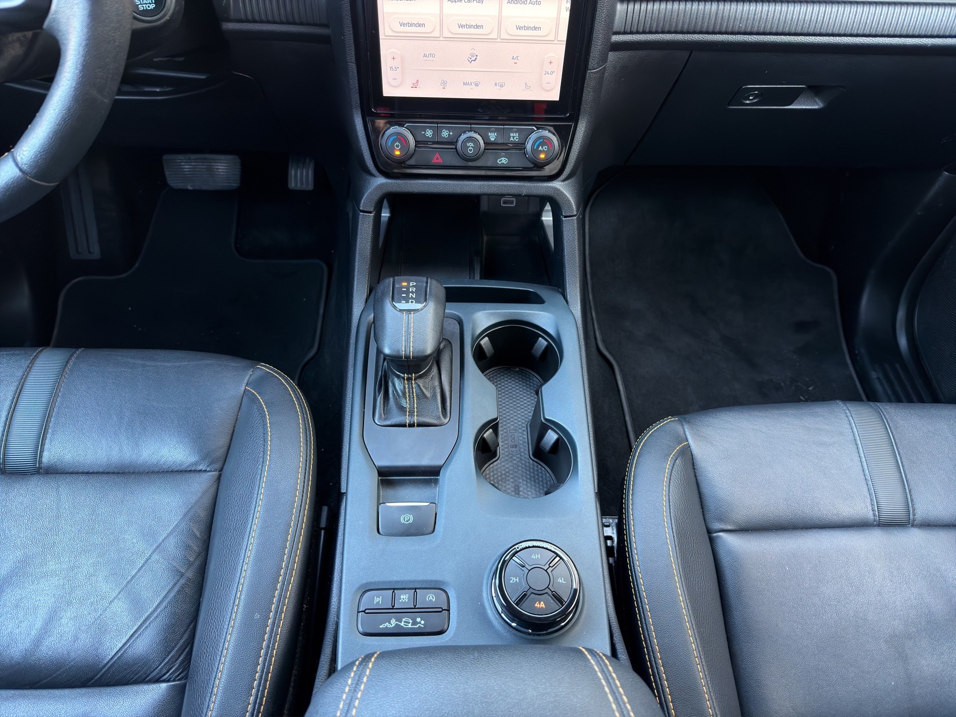 FORD Ranger Wildtrak 2.0 Eco Blue e-4WD Automat-image-9