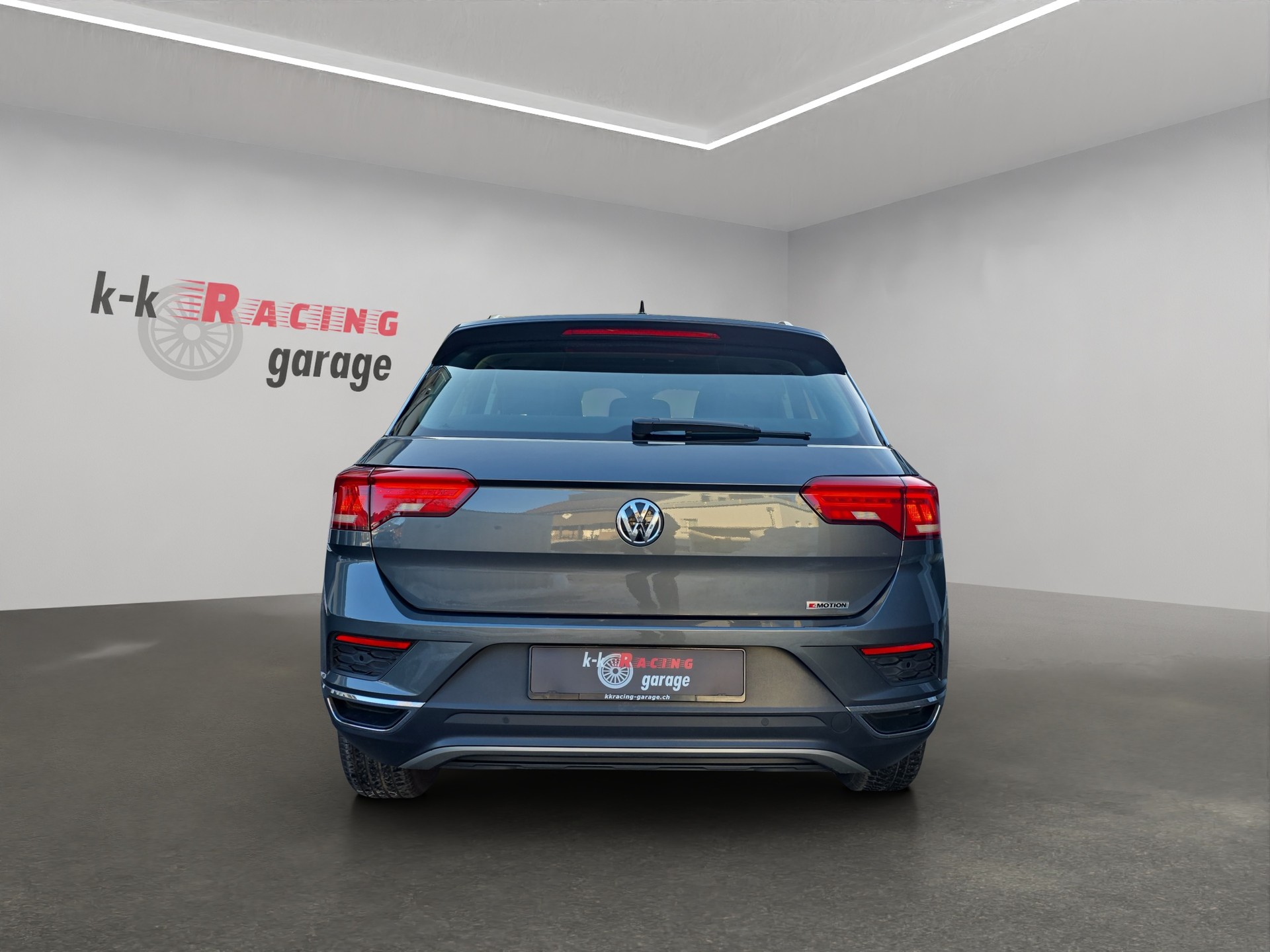VW T-Roc 2.0 TSI Advance DSG 4Motion-image-4