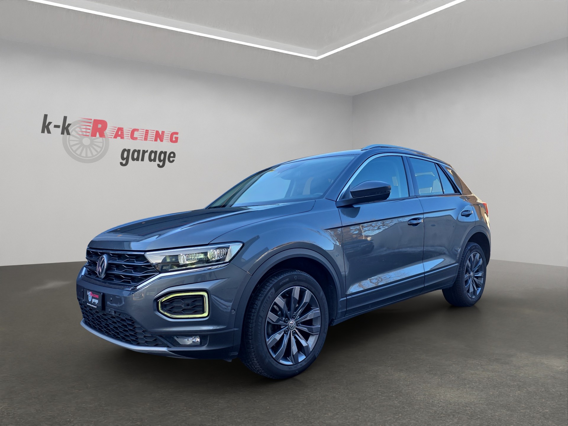 VW T-Roc 2.0 TSI Advance DSG 4Motion-image-0