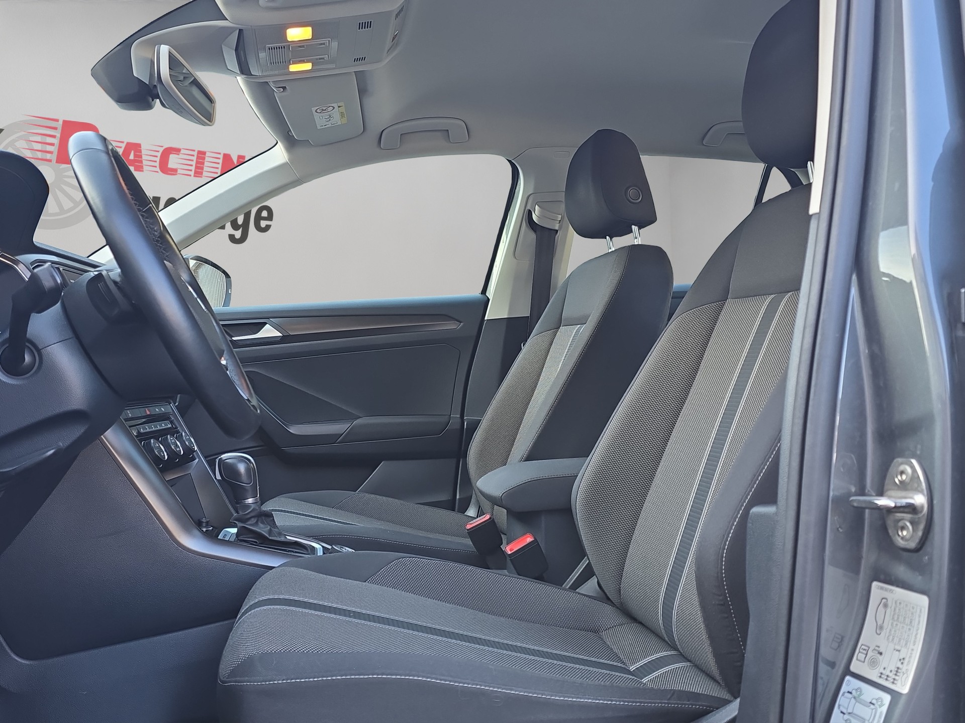 VW T-Roc 2.0 TSI Advance DSG 4Motion-image-8