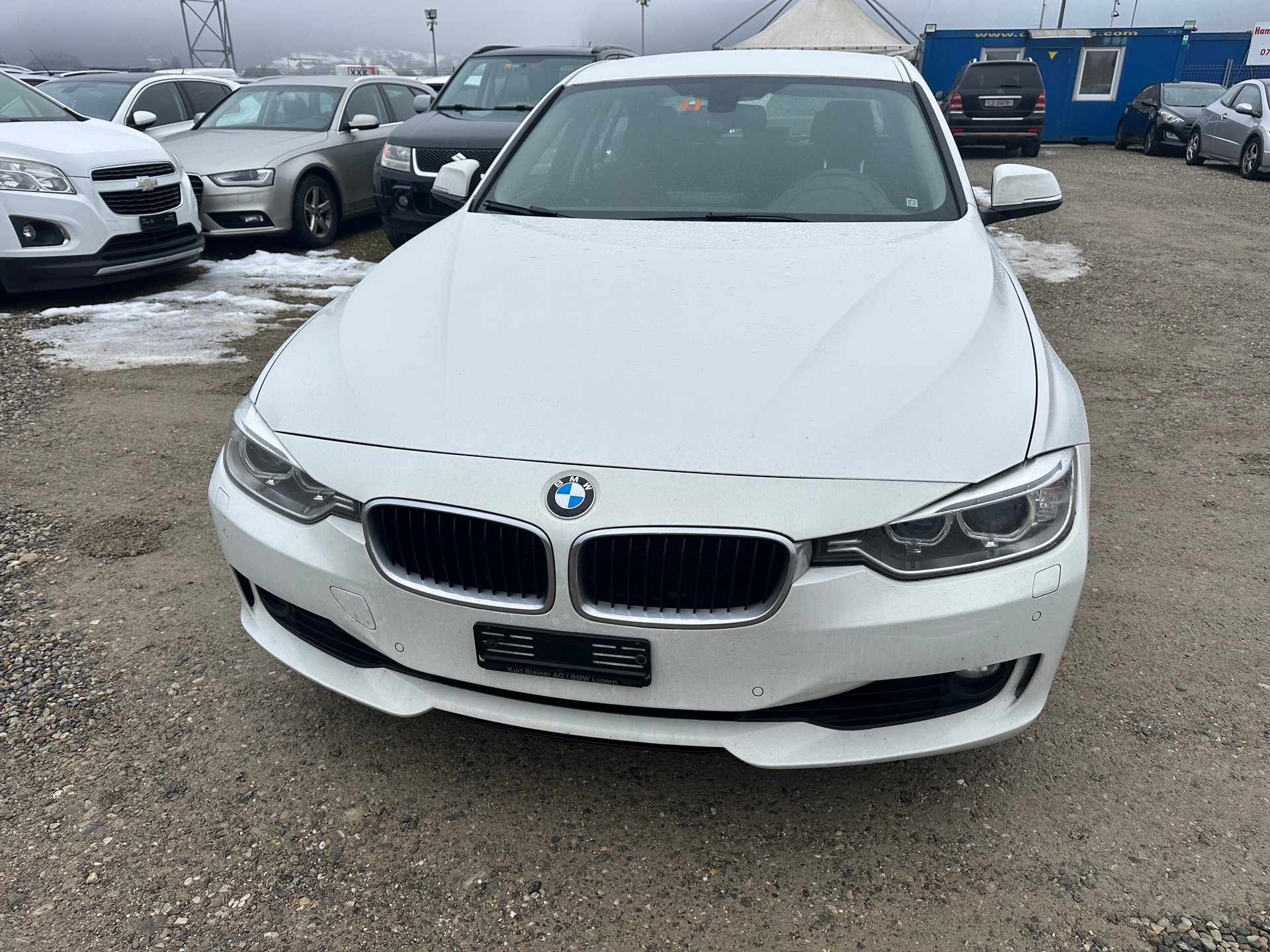 BMW 320i xDrive Steptronic-image-1
