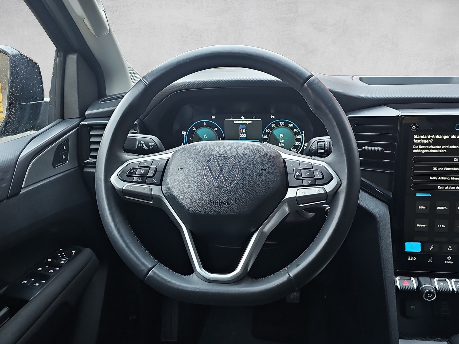 VW Amarok 2.0TDI Life-image-10